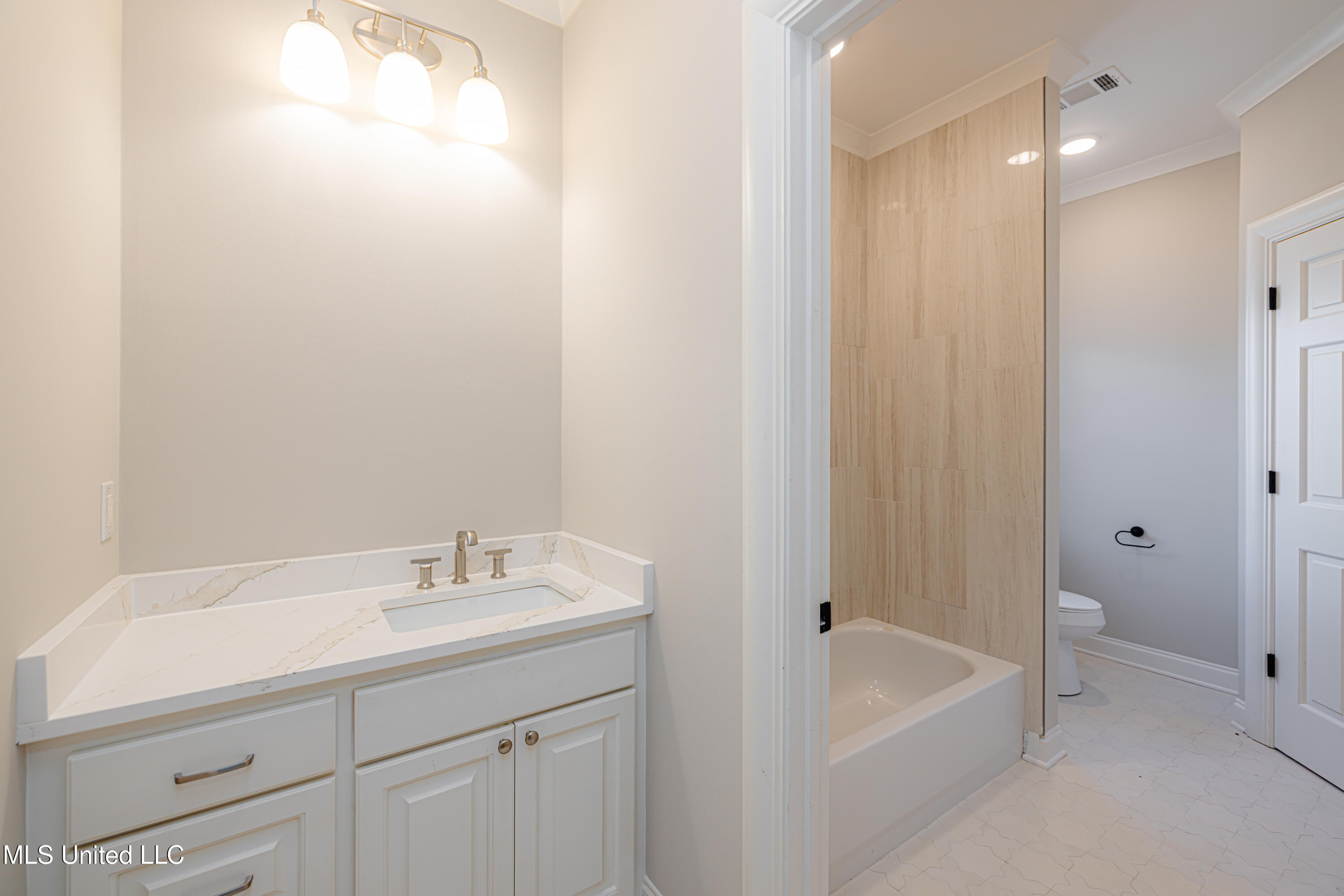 130 W Florida Boulevard Property Photo 21
