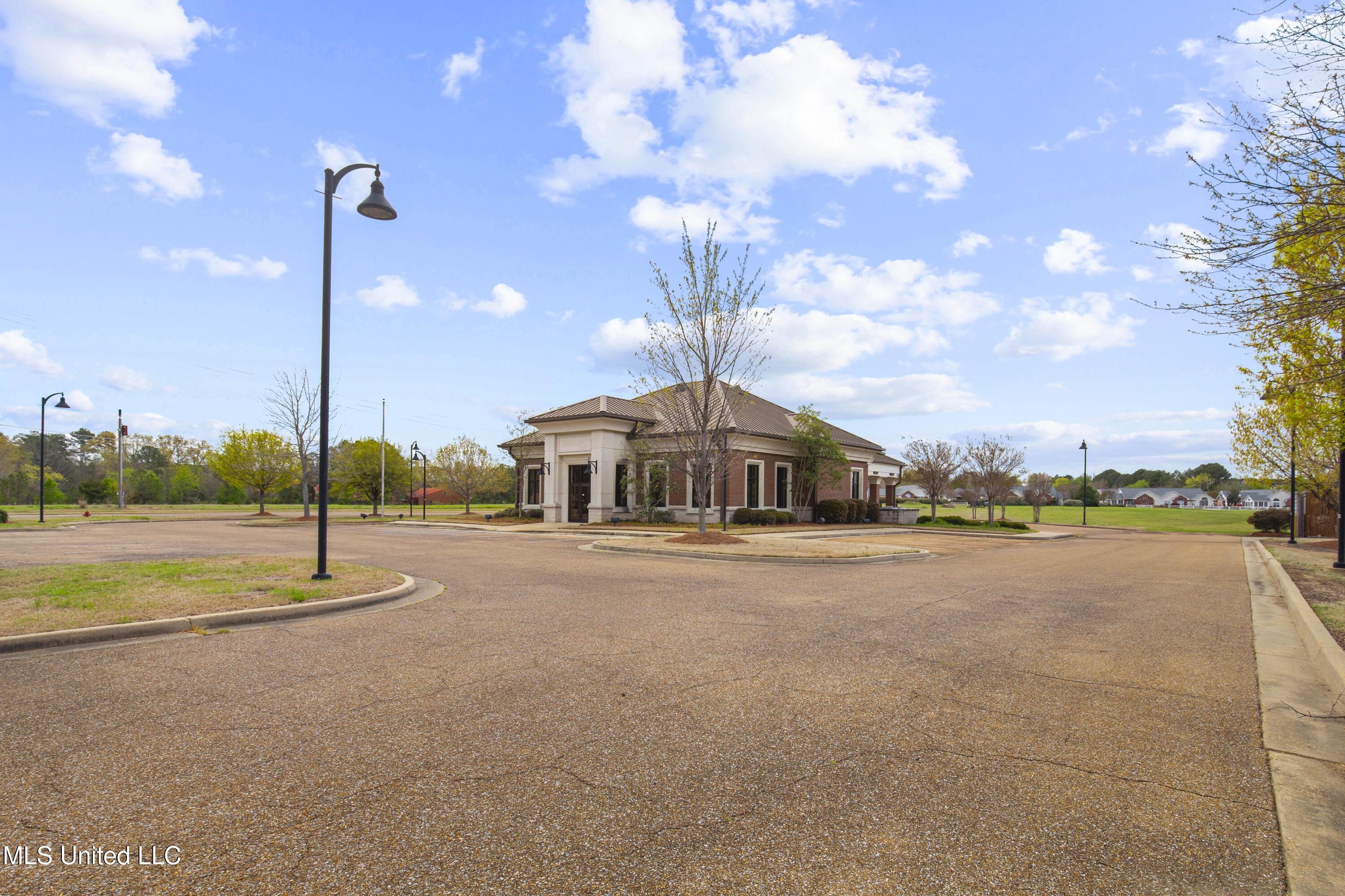 1934 Spillway Road Property Photo 6