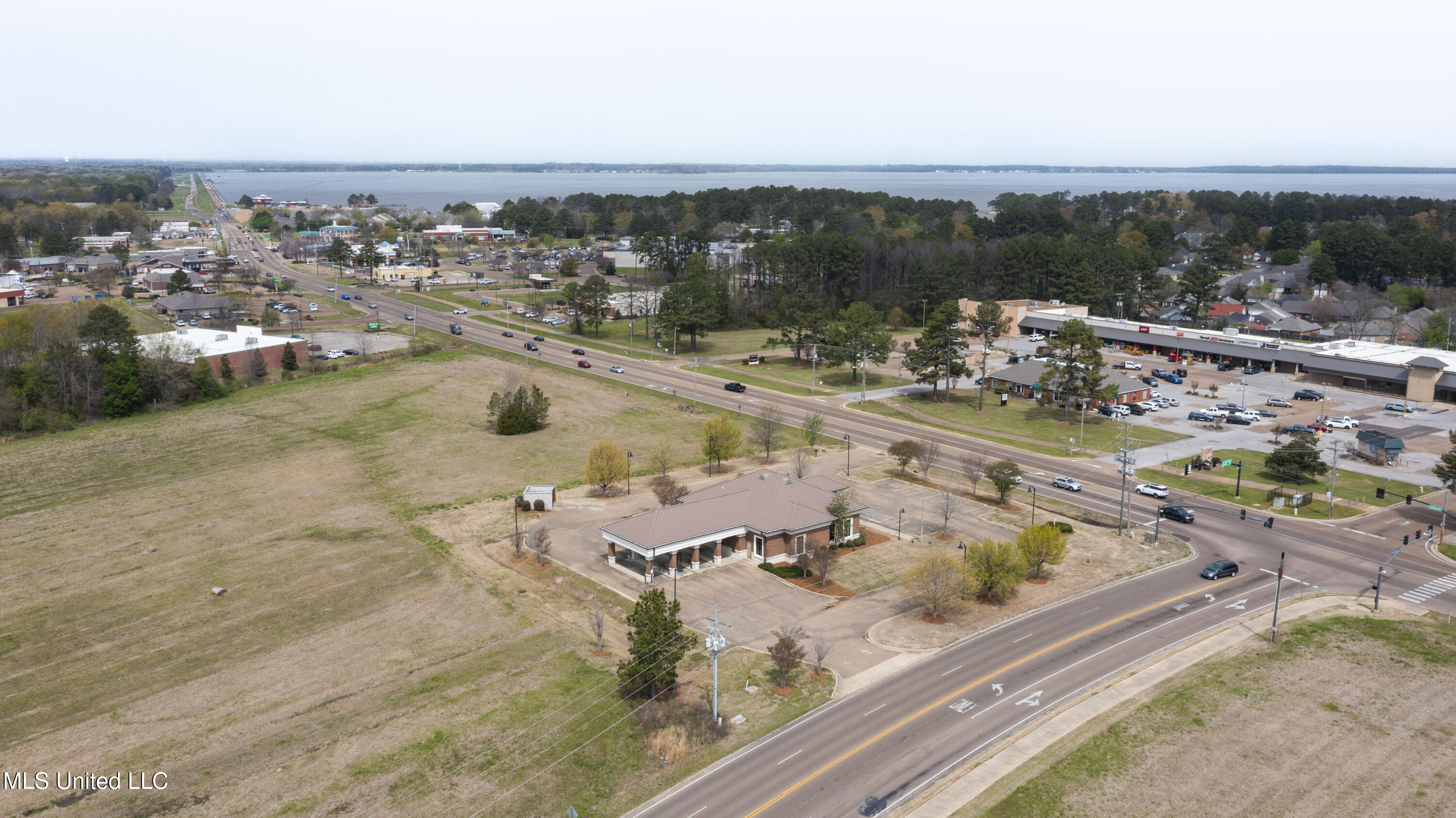 1934 Spillway Road Property Photo 37