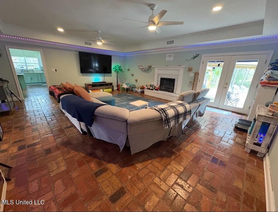 1216 Dr Campbell Drive Property Photo 23