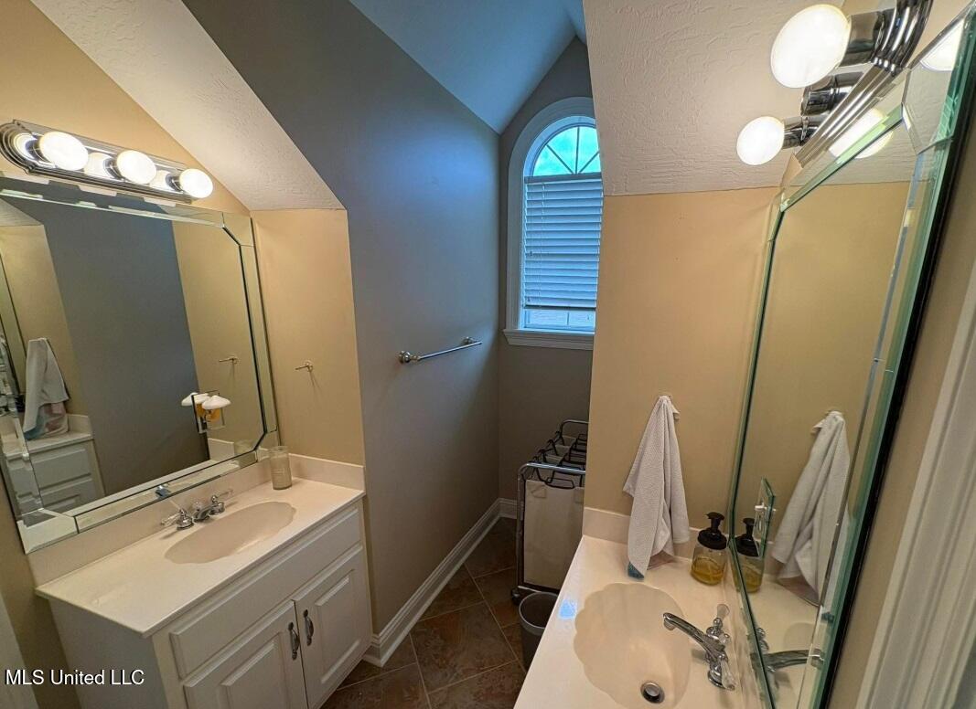 1216 Dr Campbell Drive Property Photo 39