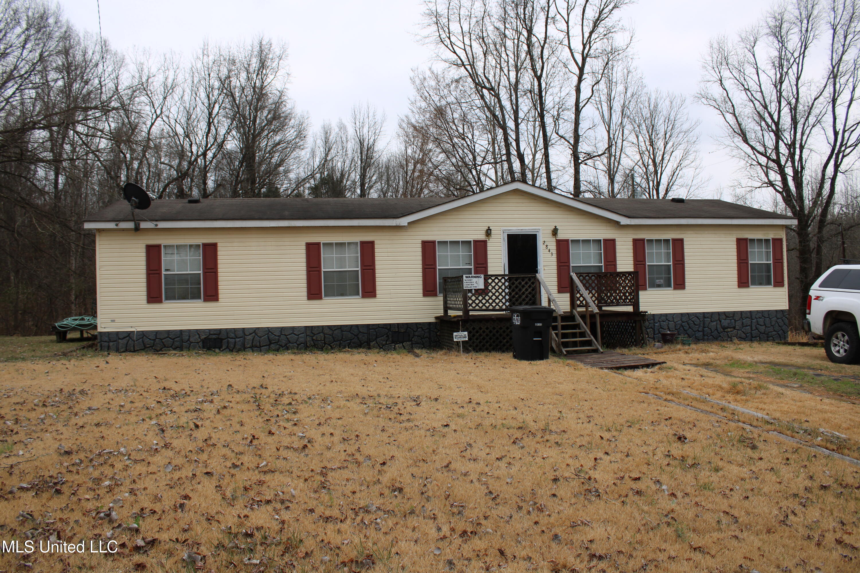 2843 Prichard Road Property Photo 1
