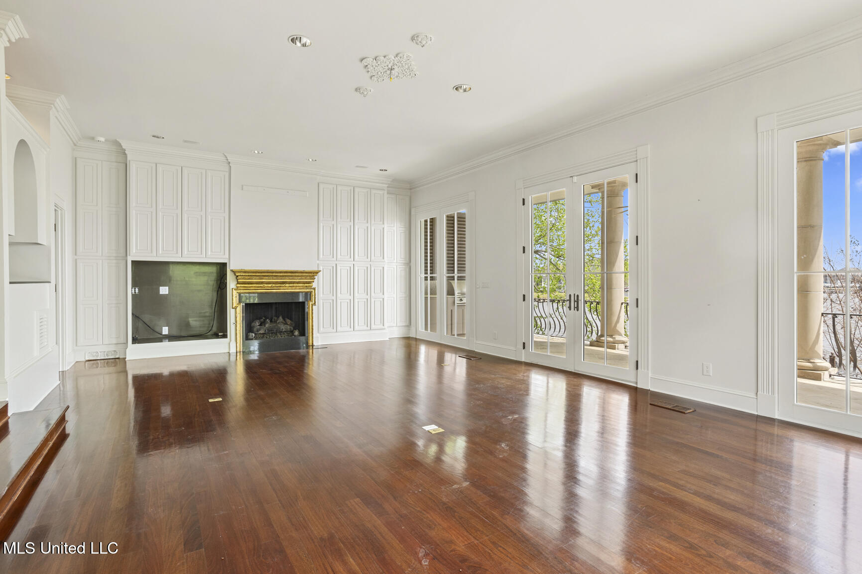 133 Overlook Pointe Drive Drive Property Photo 18