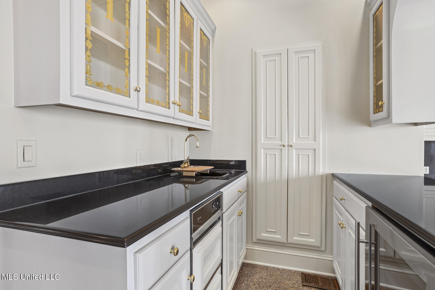 133 Overlook Pointe Drive Drive Property Photo 20