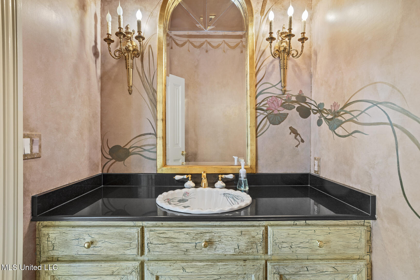 133 Overlook Pointe Drive Drive Property Photo 22