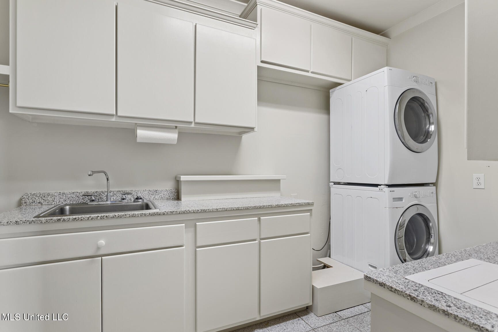 133 Overlook Pointe Drive Drive Property Photo 37