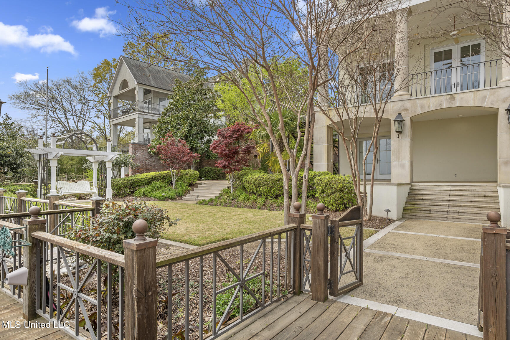 133 Overlook Pointe Drive Drive Property Photo 58