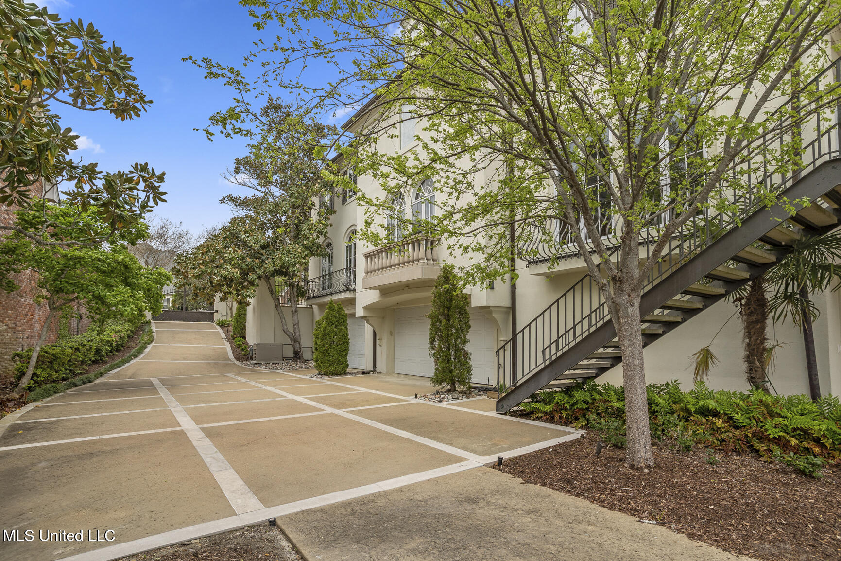 133 Overlook Pointe Drive Drive Property Photo 63