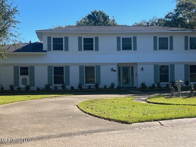 712 Eastwood Drive Property Photo 1