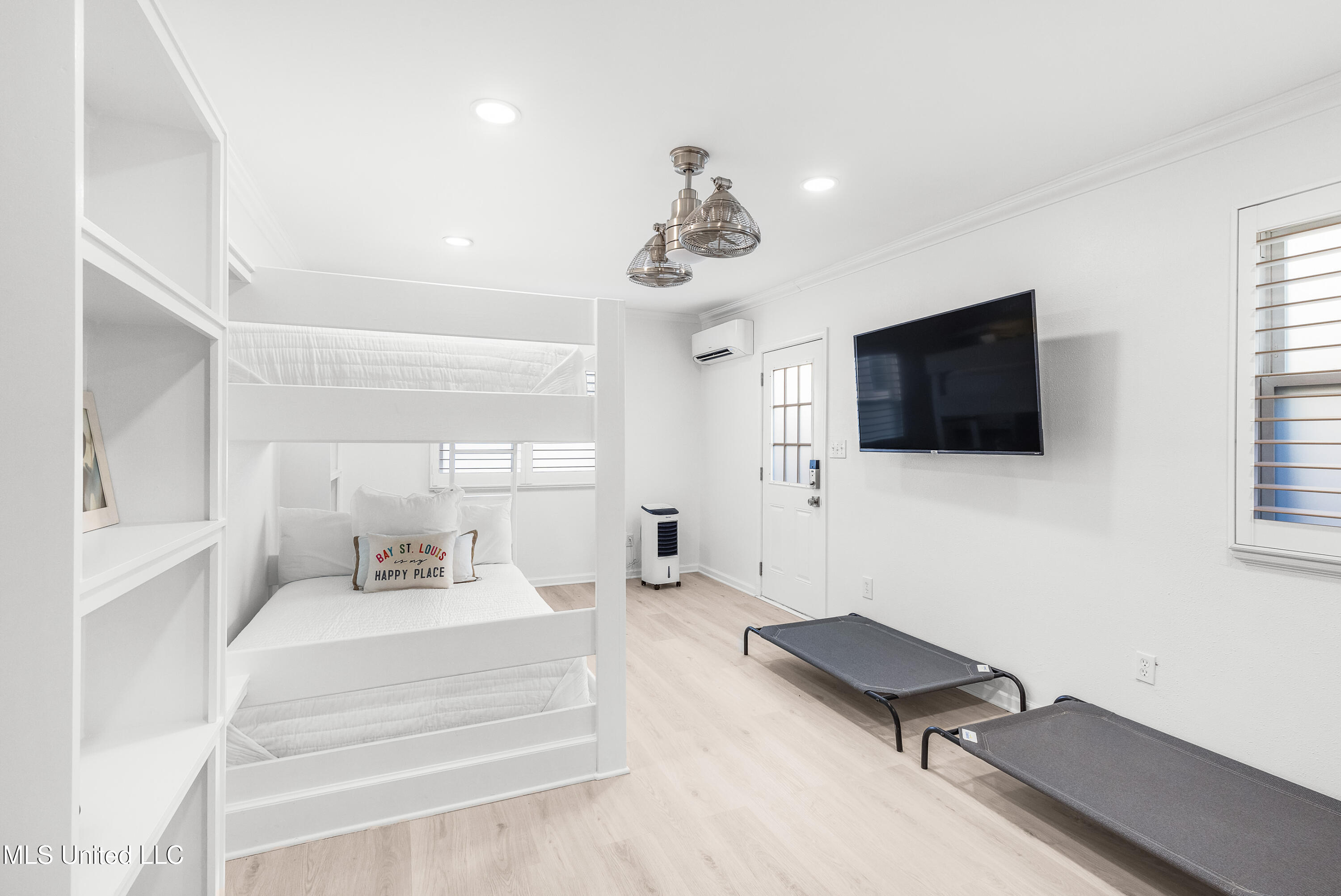 109 Court Street Property Photo 30