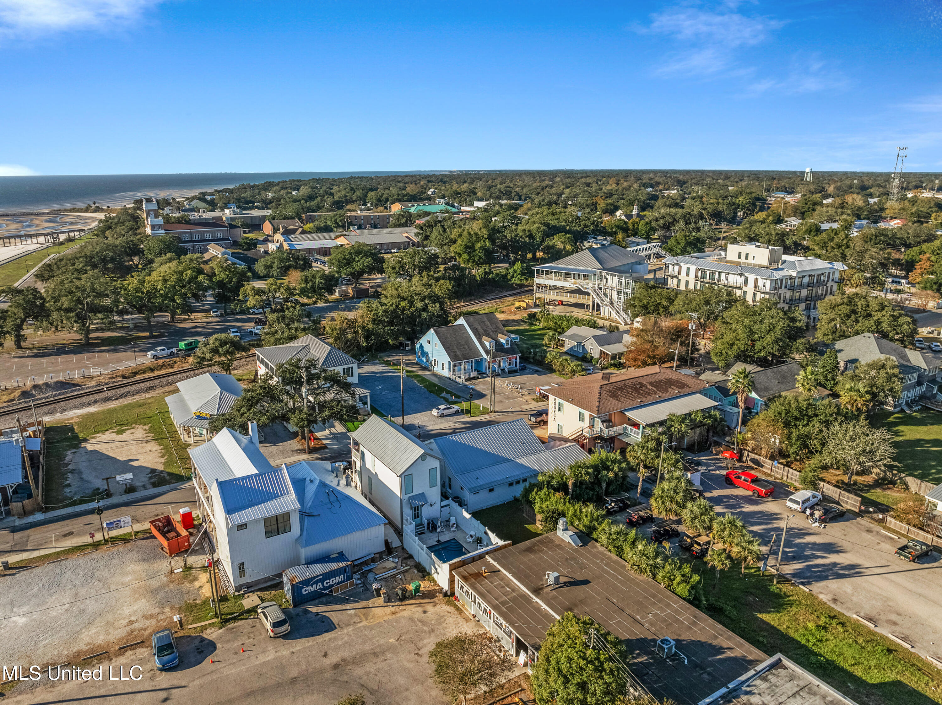 109 Court Street Property Photo 39