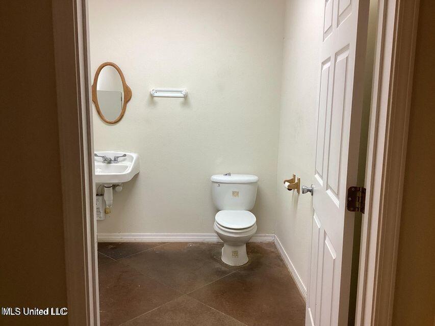 10910 Highway 57 Property Photo 6