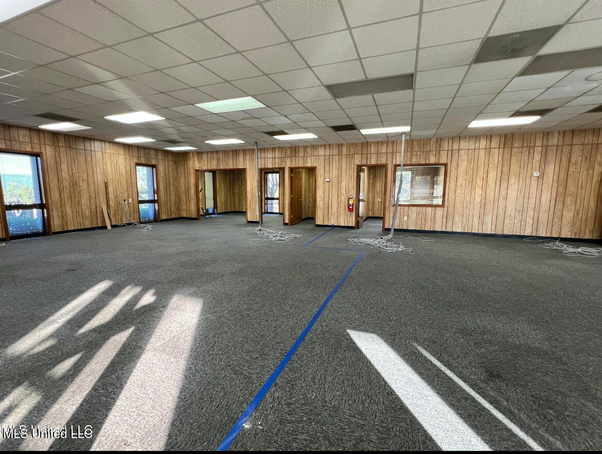 212 St Paul Street Property Photo 3