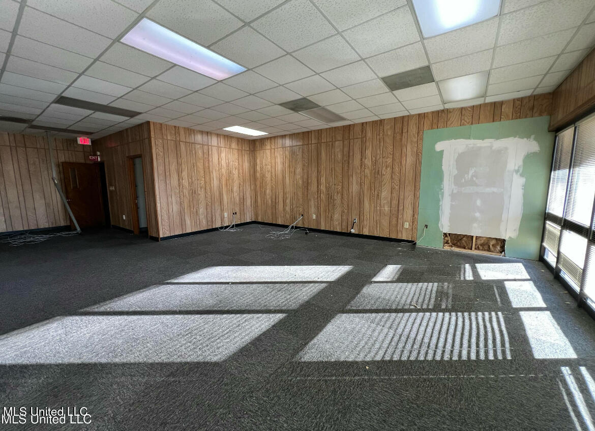 212 St Paul Street Property Photo 7