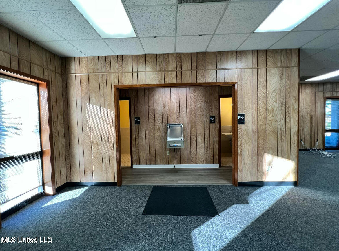 212 St Paul Street Property Photo 9