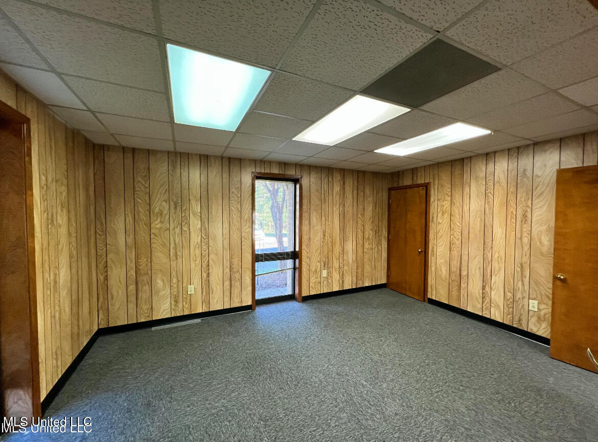 212 St Paul Street Property Photo 12