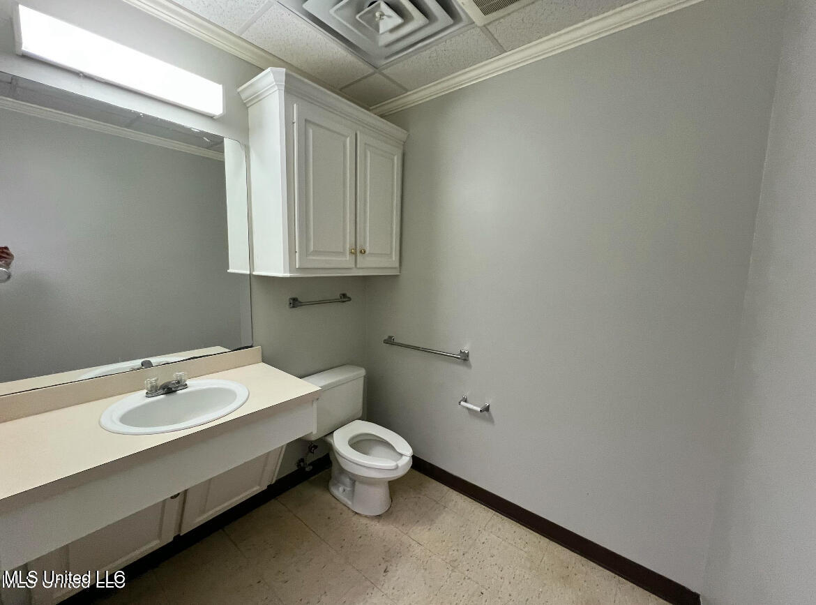 232 St Paul Street Property Photo 7