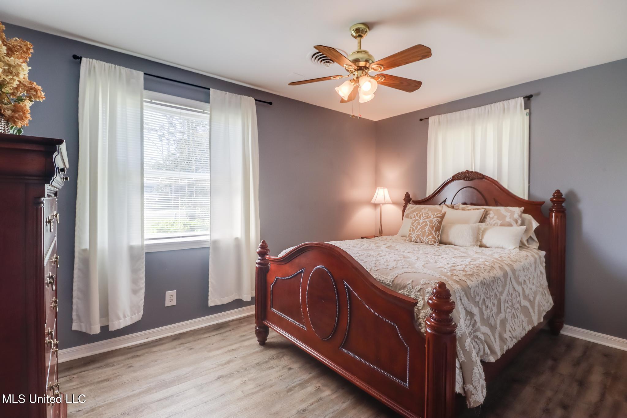 204 E Third Street Property Photo 15