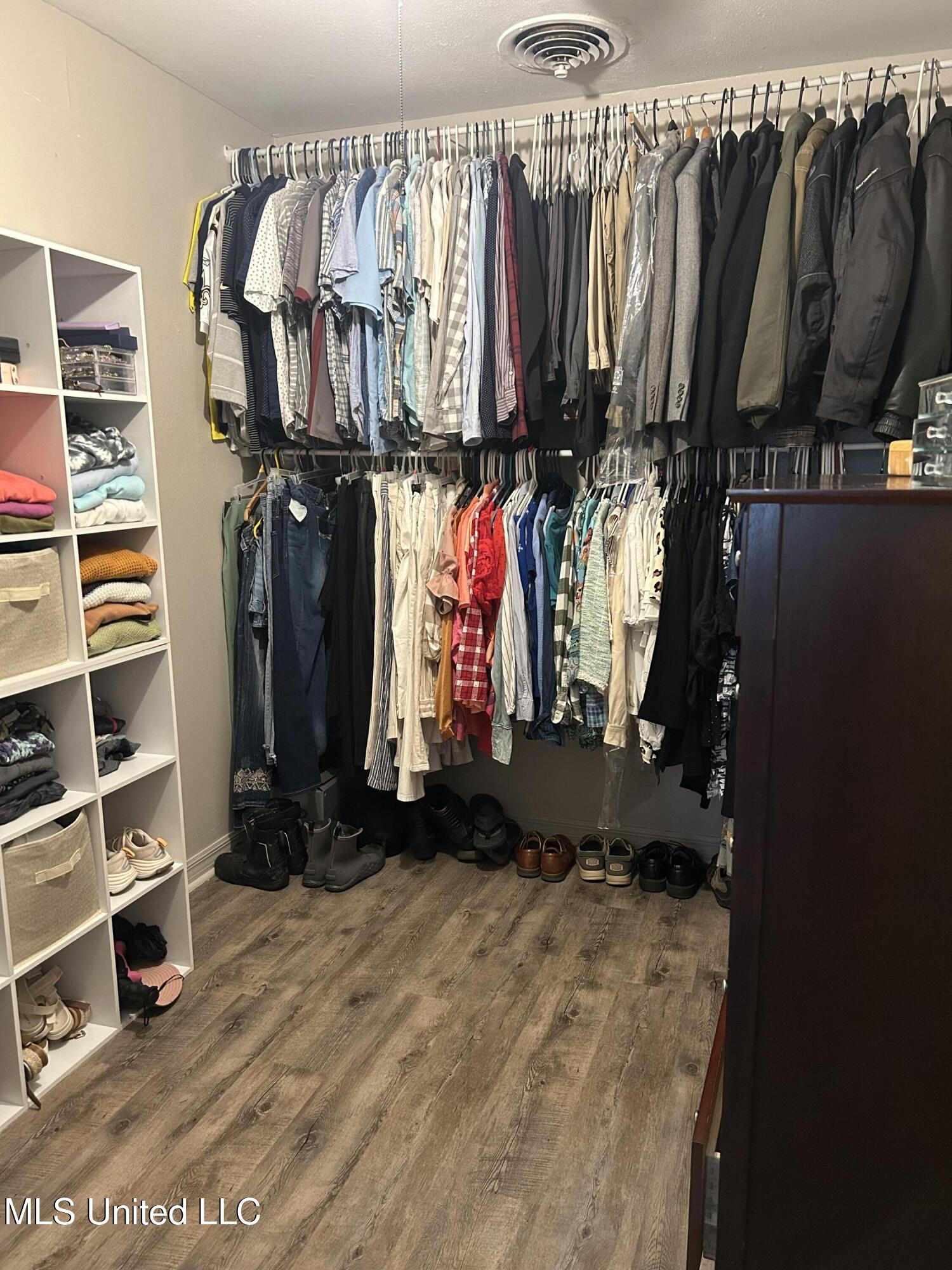 204 E Third Street Property Photo 20