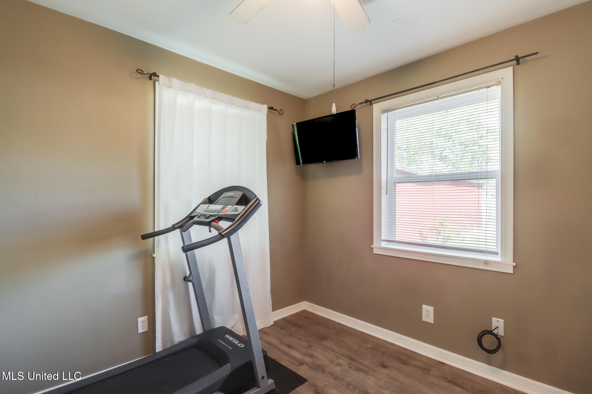 204 E Third Street Property Photo 21