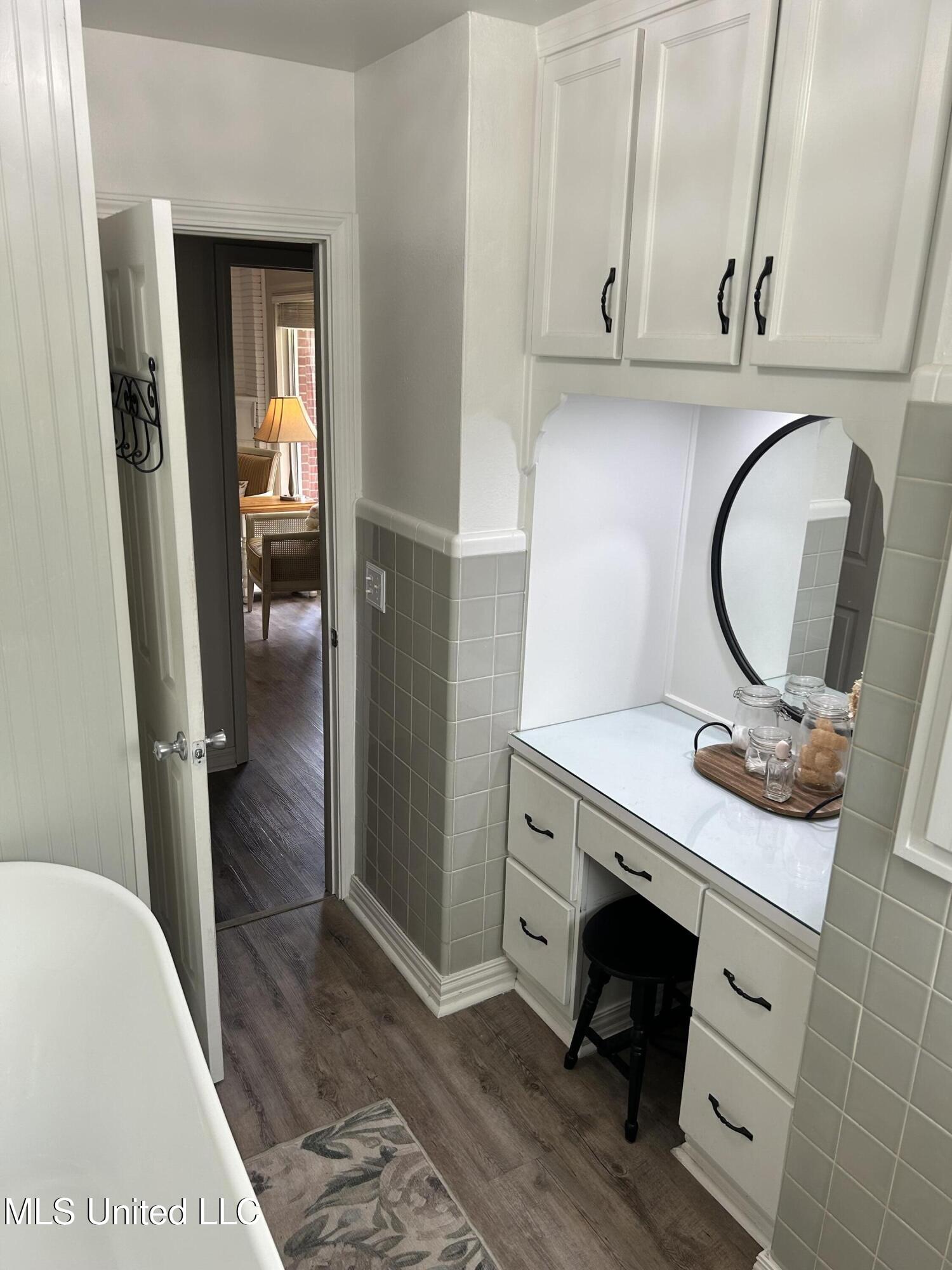 204 E Third Street Property Photo 26