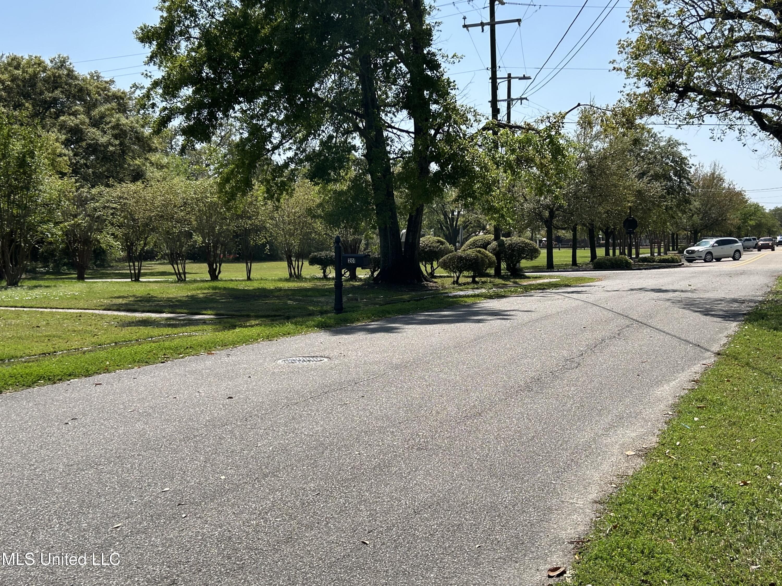 204 E Third Street Property Photo 30