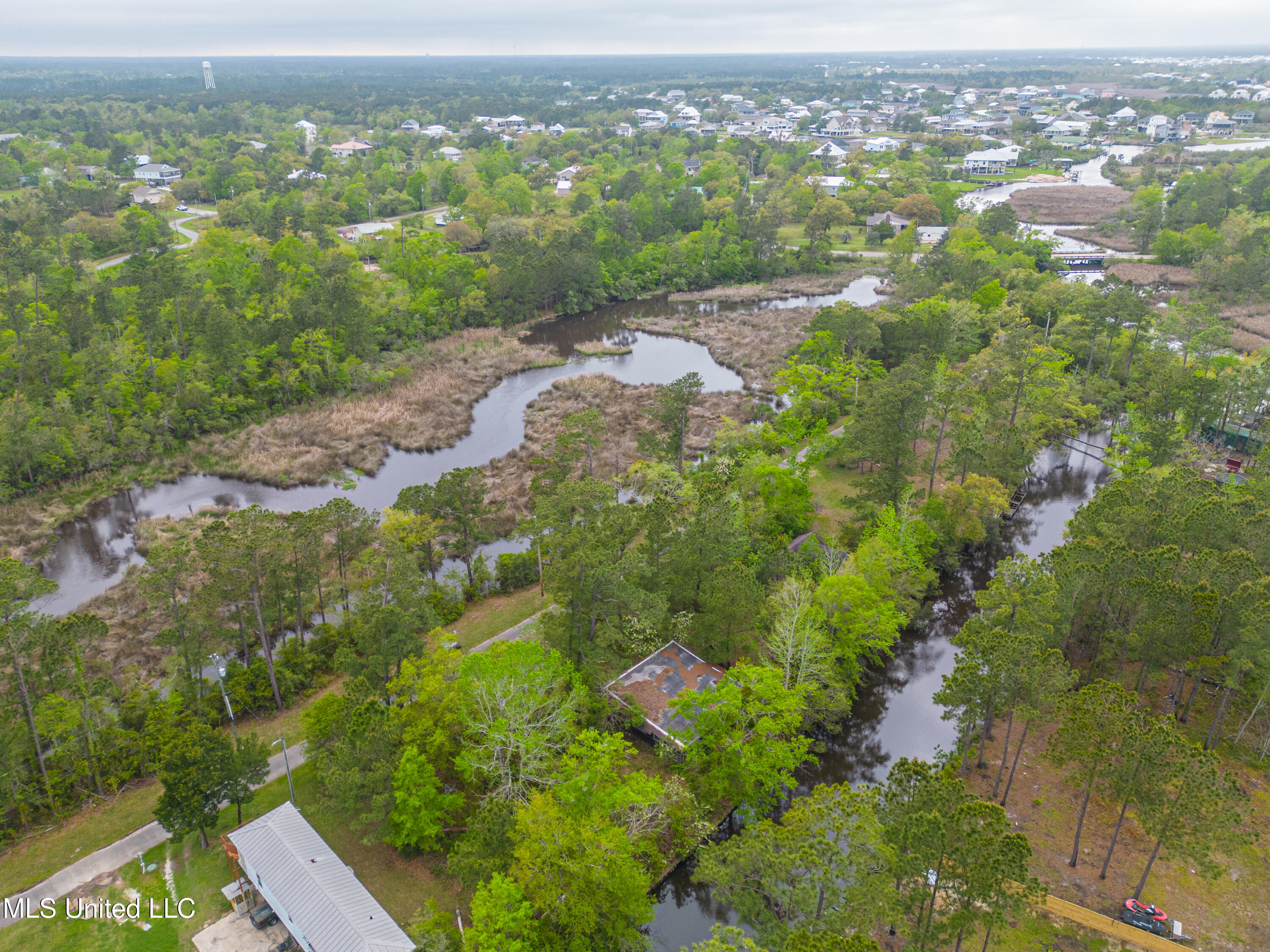11308 Lake Drive Property Photo 7