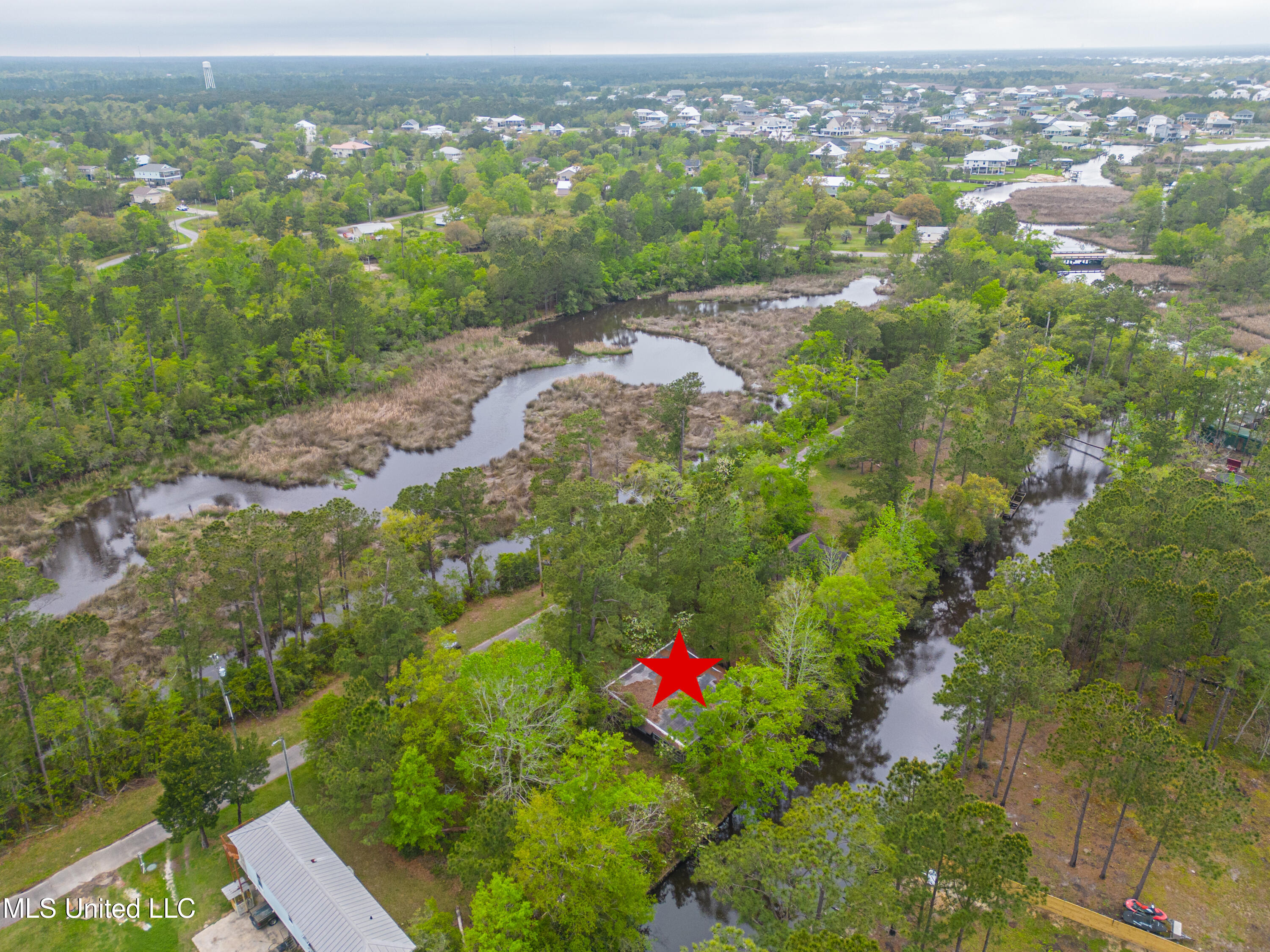 11308 Lake Drive Property Photo 8