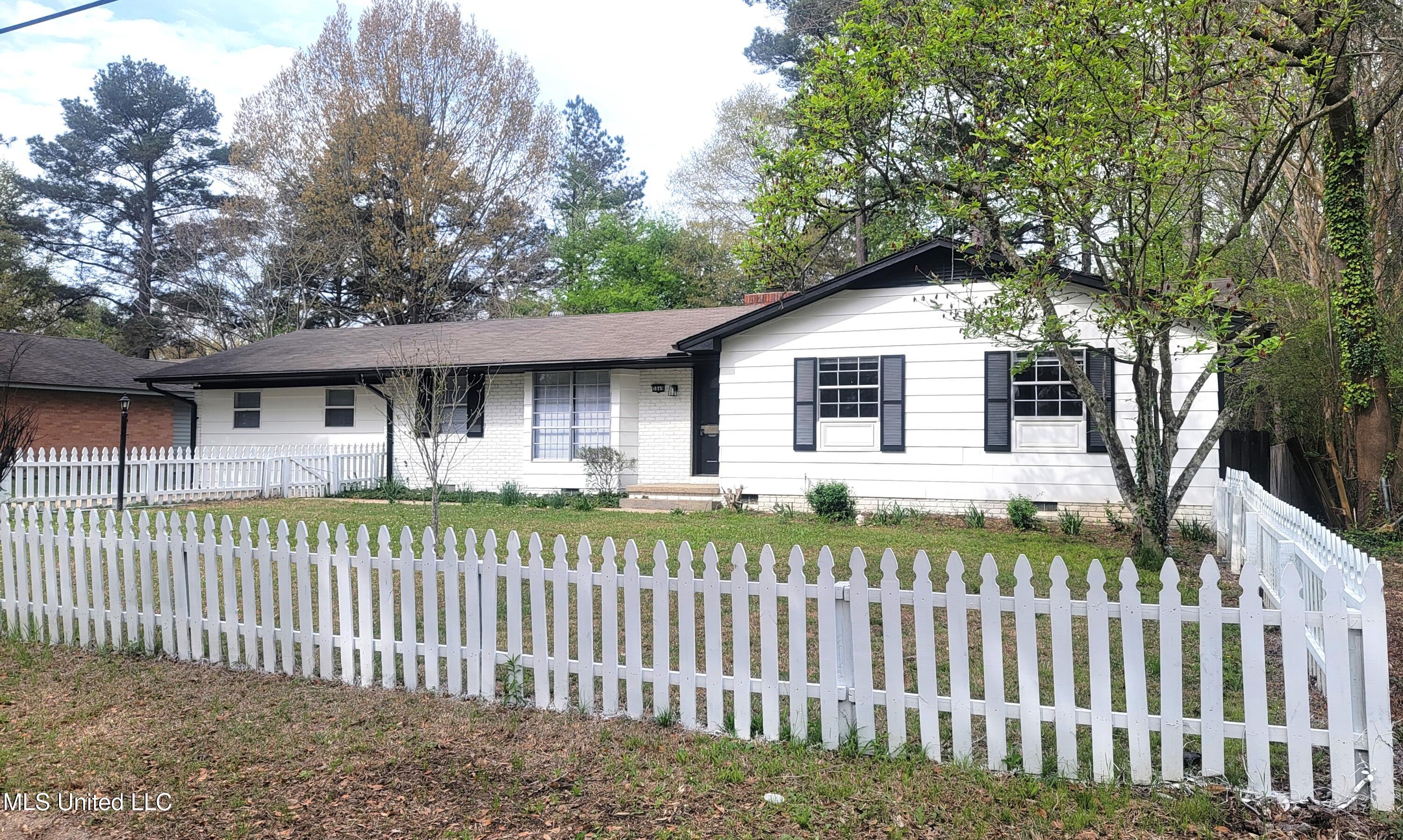 5849 Medallion Drive Property Photo 2