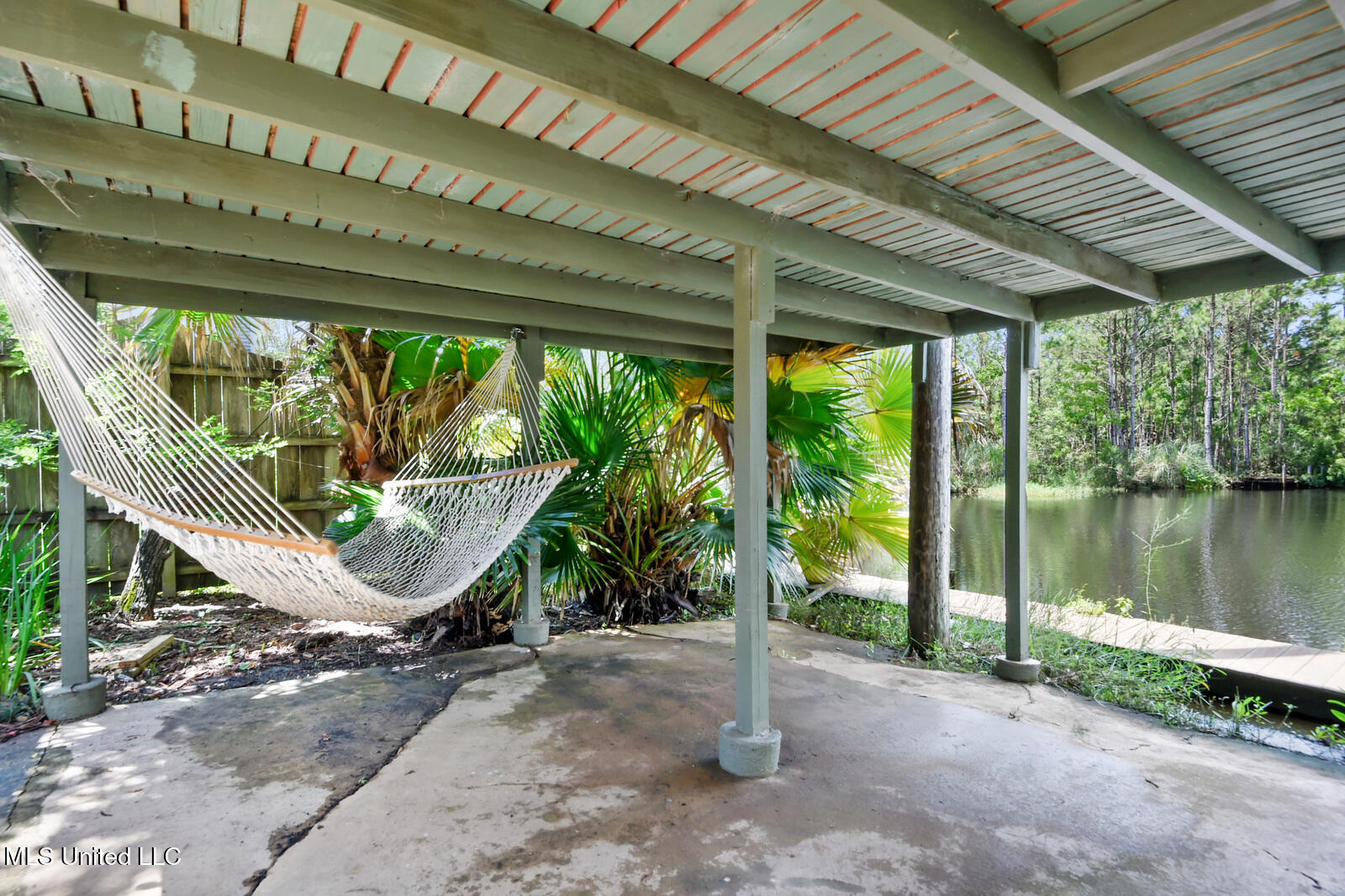 10091 River Drive Property Photo 7