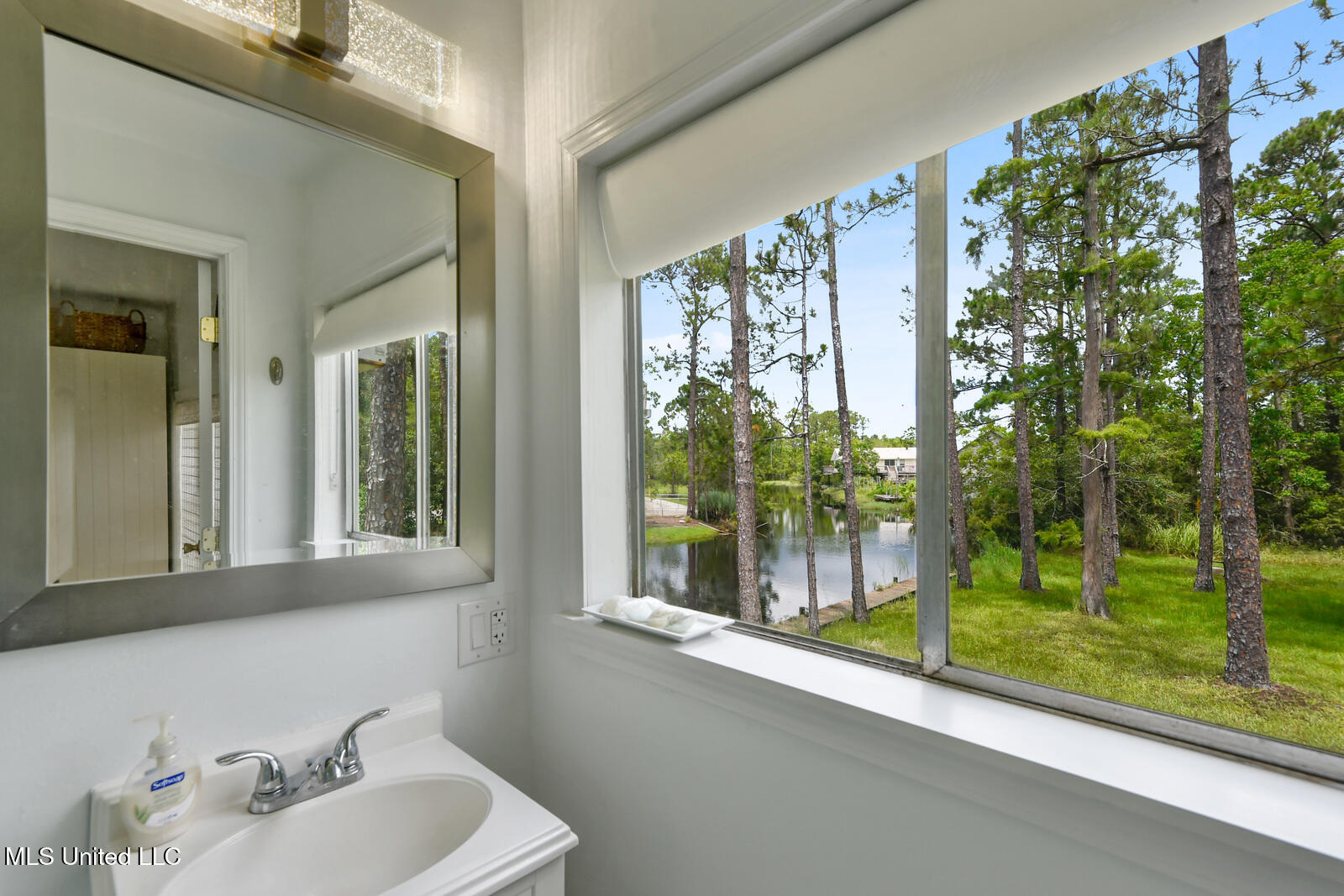 10091 River Drive Property Photo 14