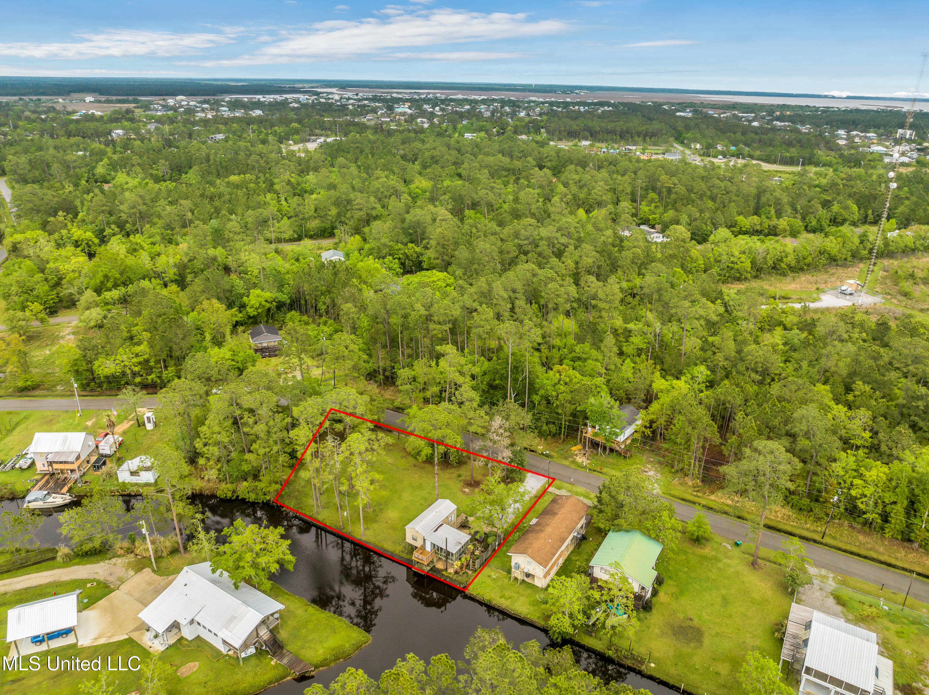 10091 River Drive Property Photo 24