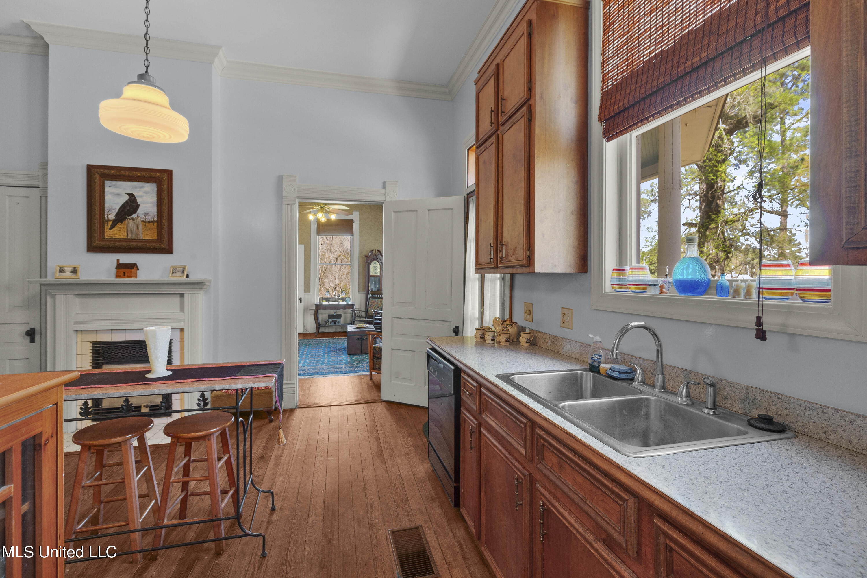 140 E Semmes Street Property Photo 36