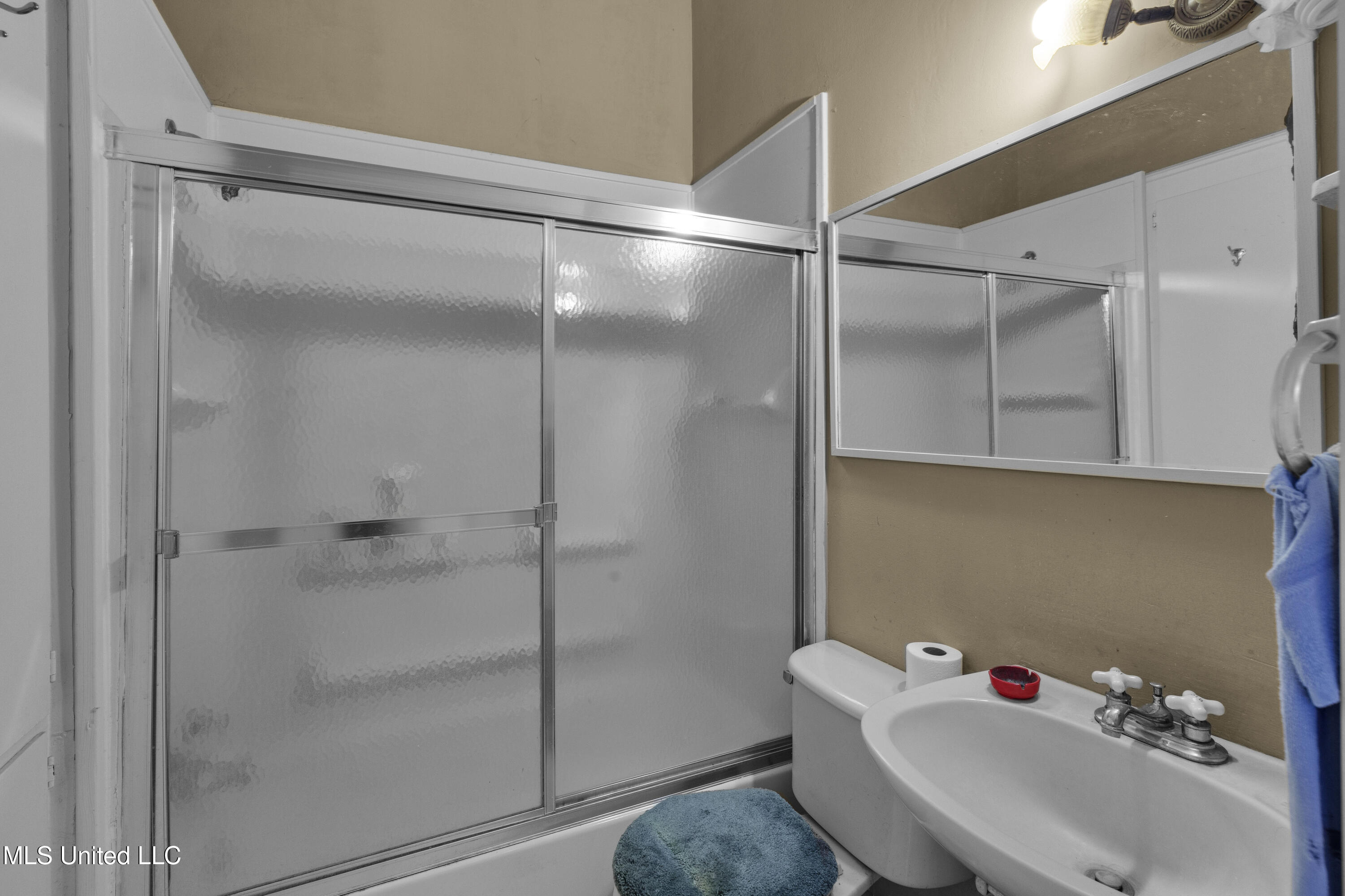 140 E Semmes Street Property Photo 64