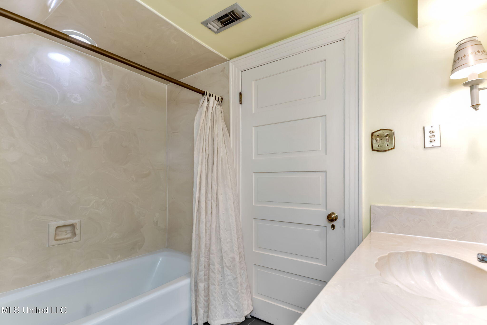 701 N Union Street Property Photo 48