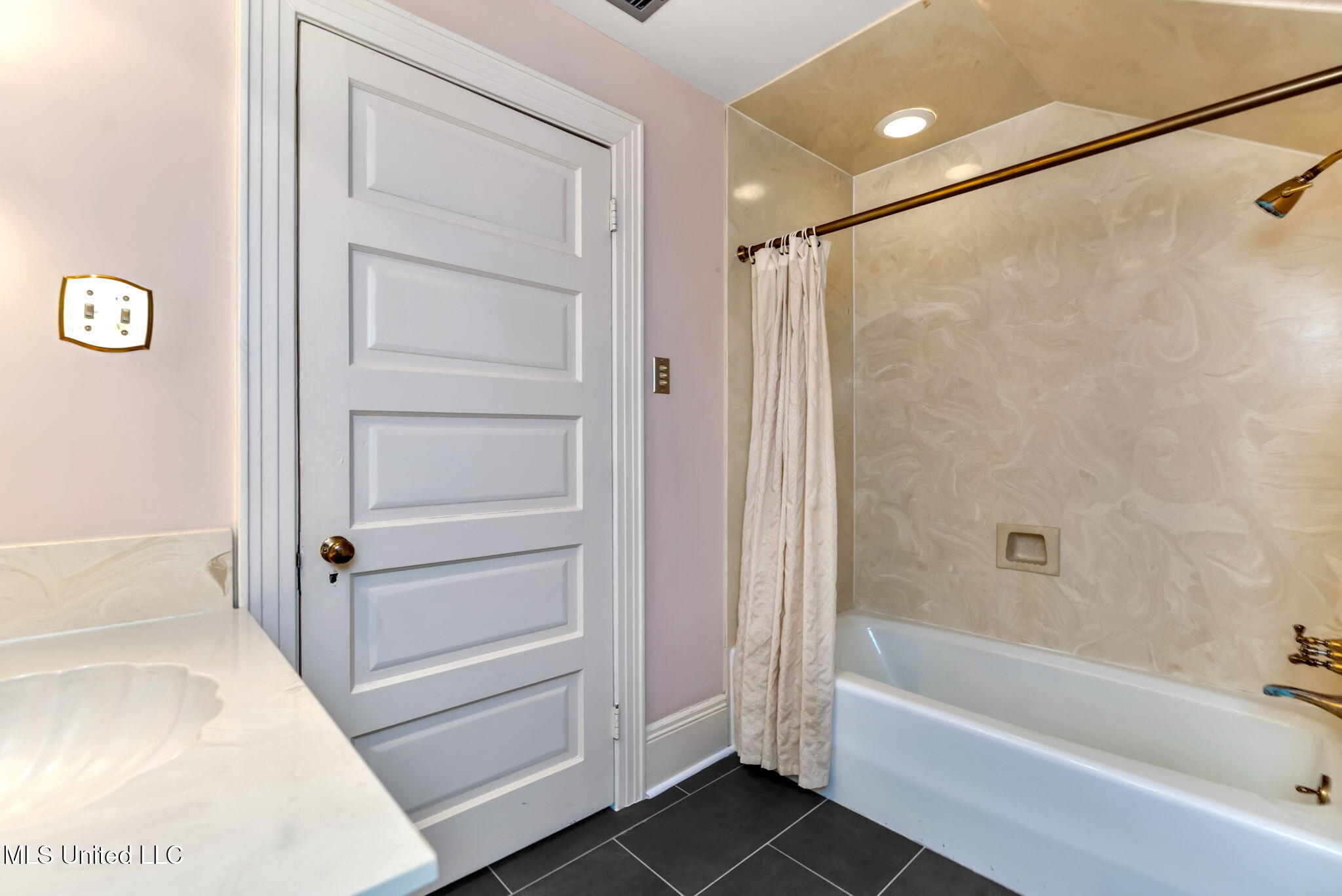 701 N Union Street Property Photo 50