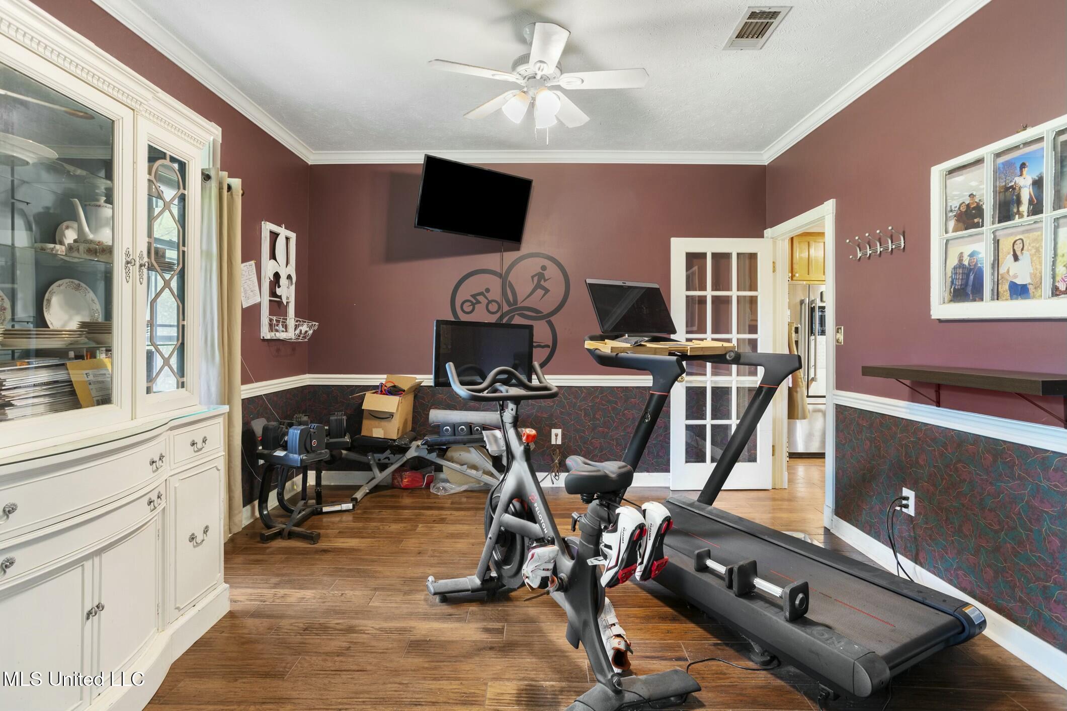 137 Falcon Ridge Drive Property Photo 11
