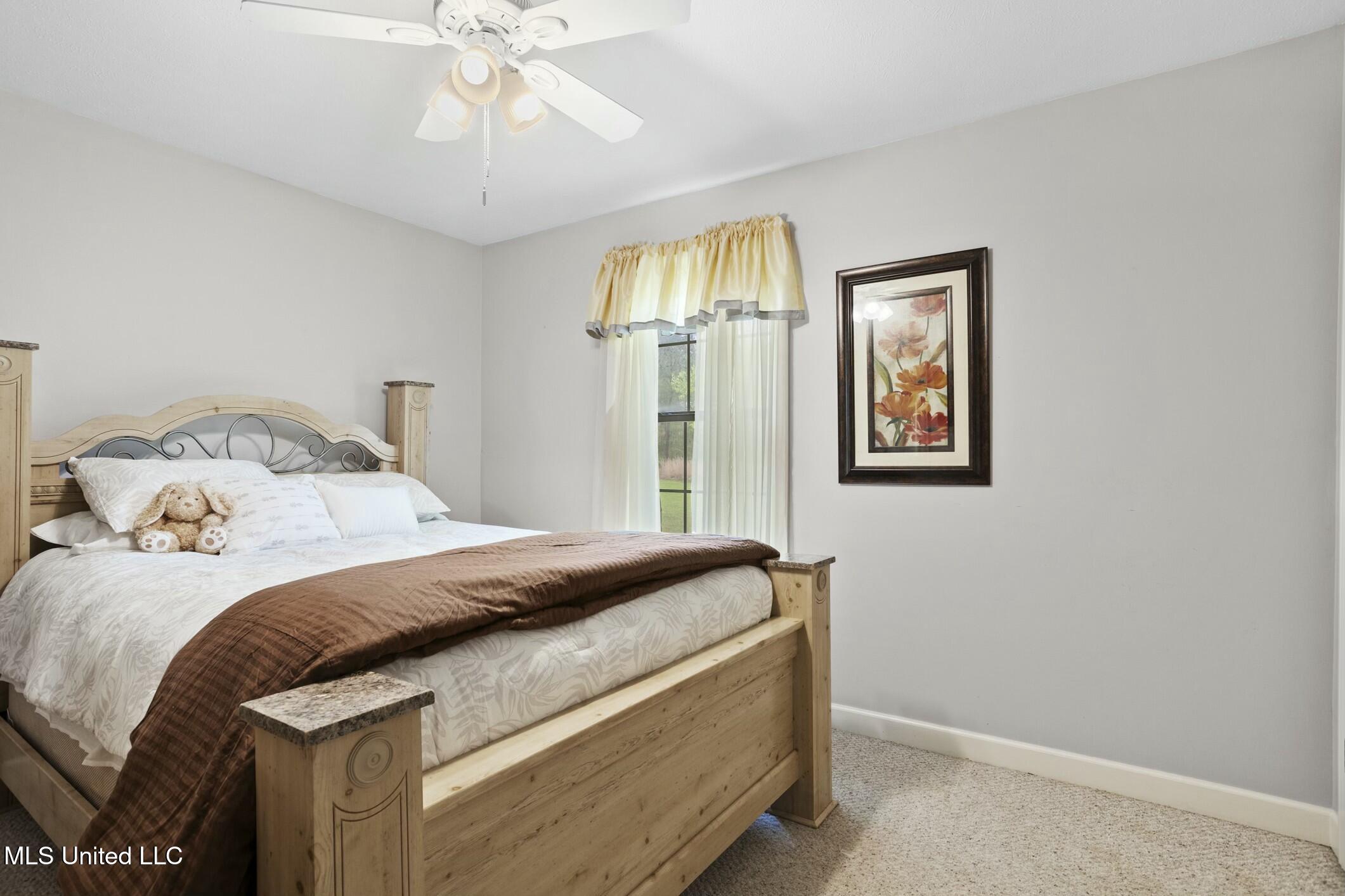 137 Falcon Ridge Drive Property Photo 26