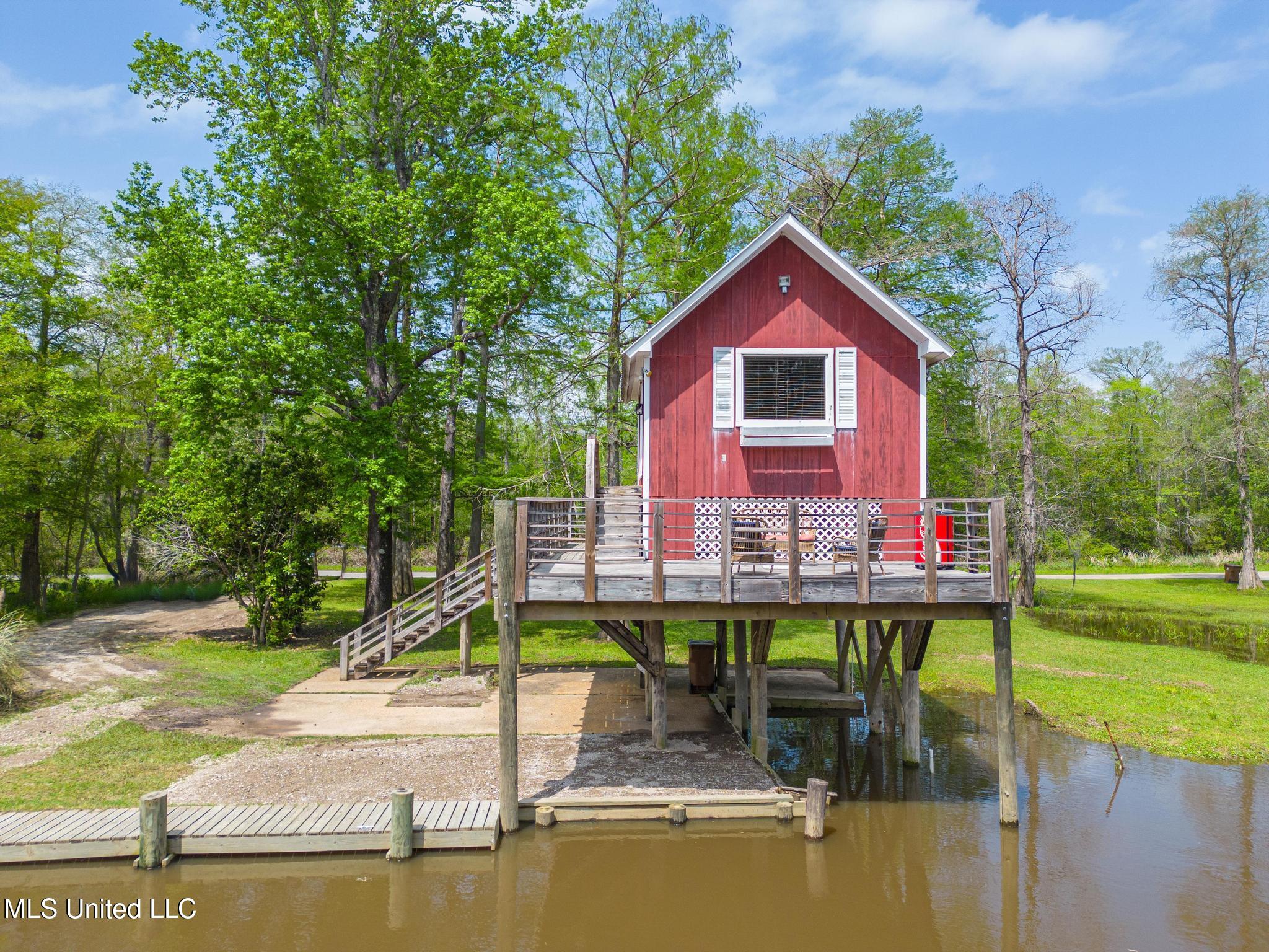 10619 Woolmarket Lake Road Property Photo 1