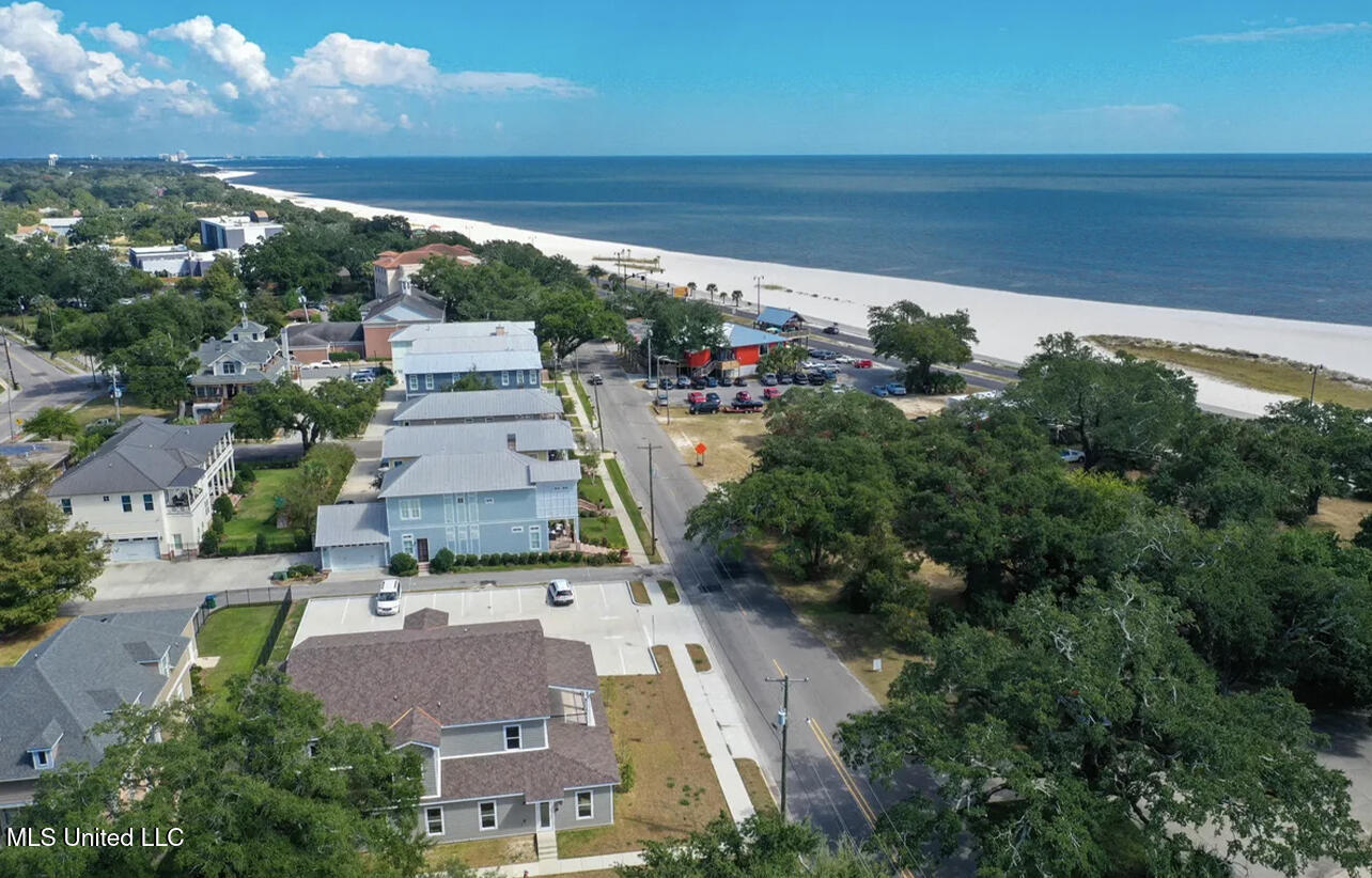 1822 15th Street Property Photo 2