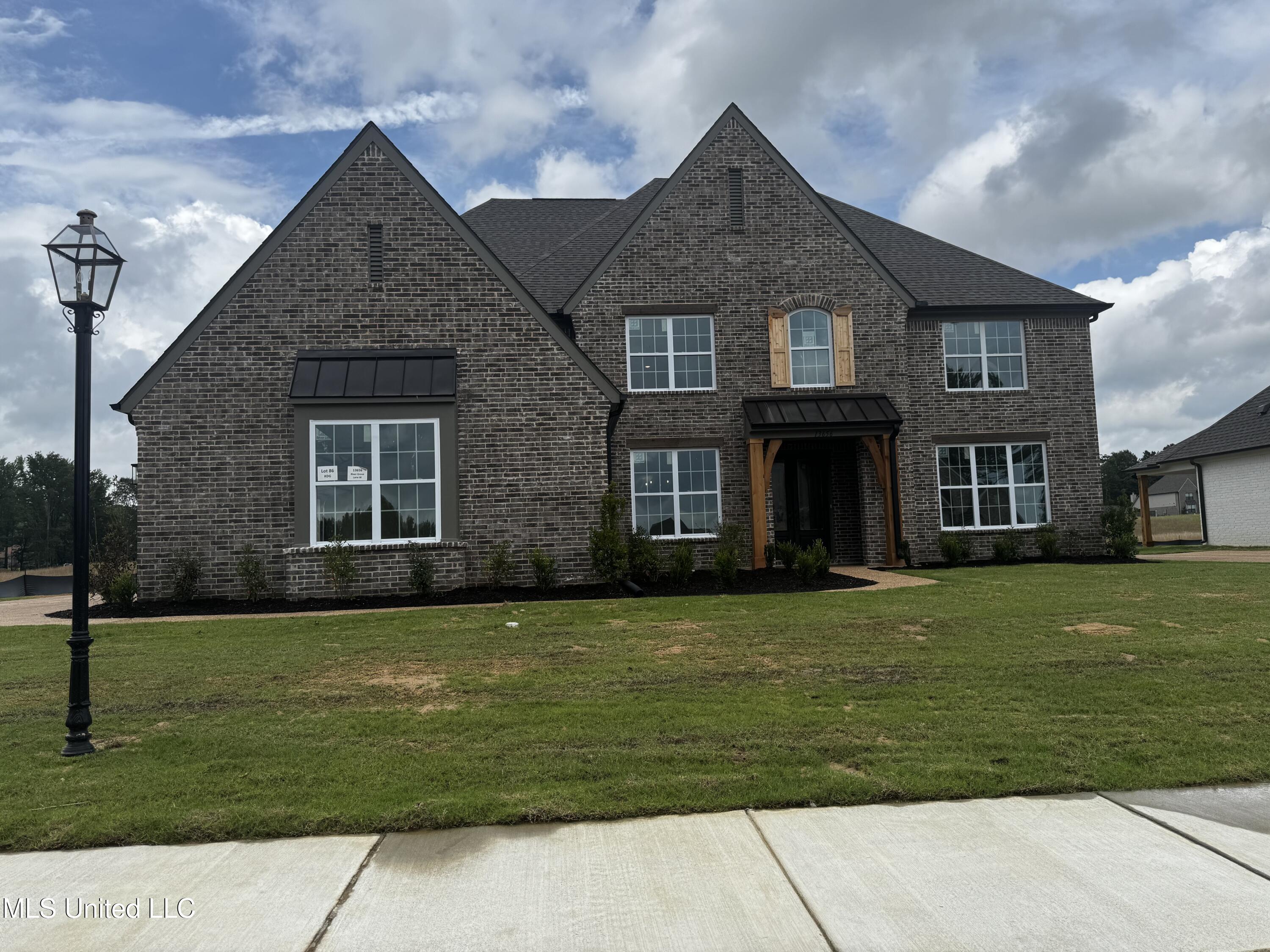 13656 River Grove Lane Property Photo 1