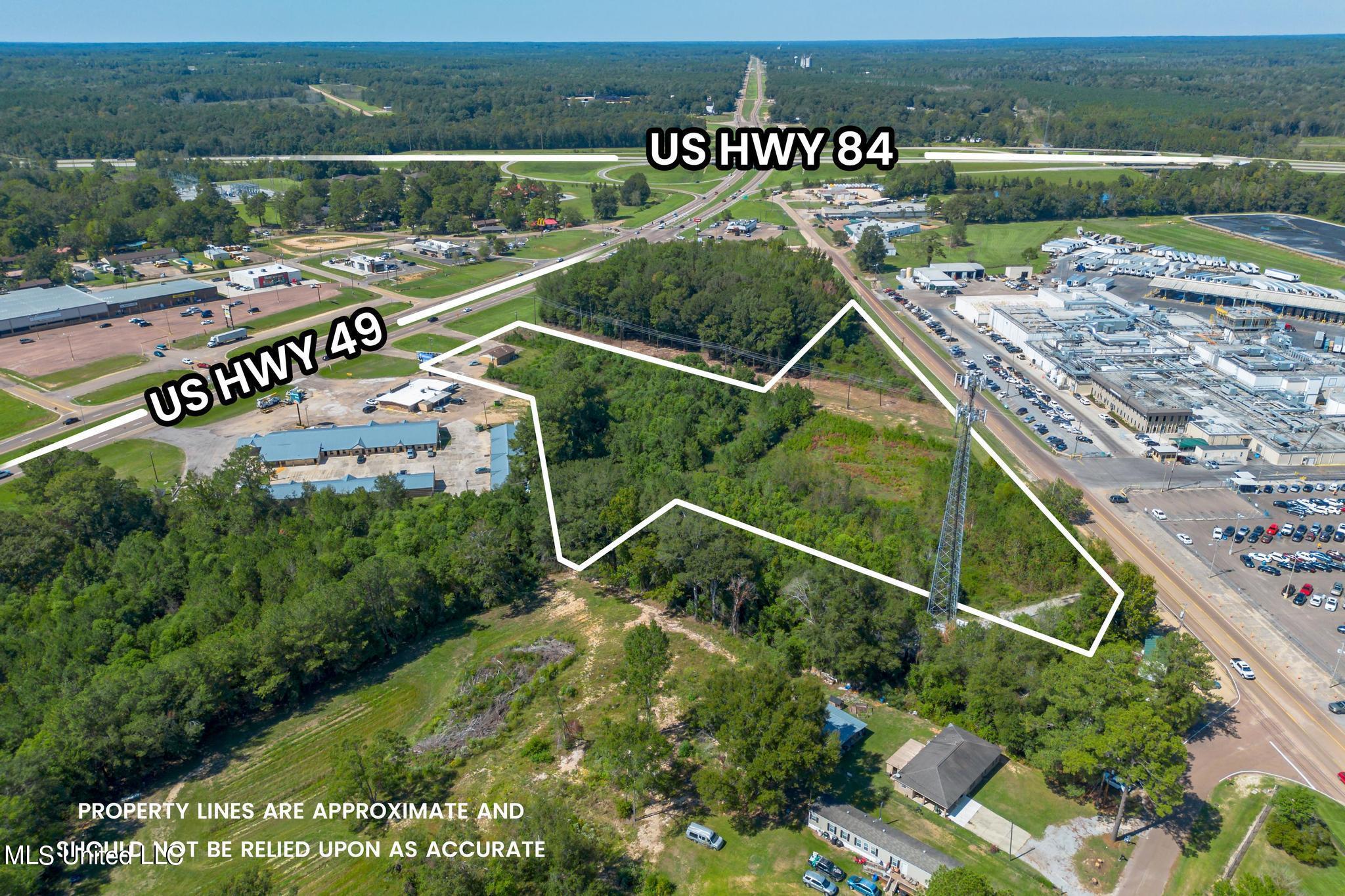 3492 Us 49 N Property Photo 2