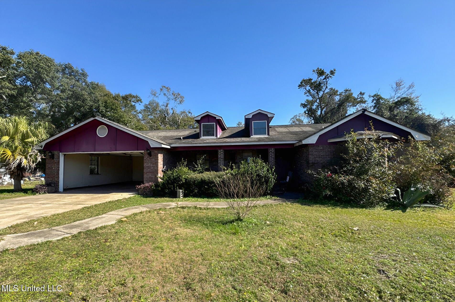 4724 Weems Street Property Photo 1