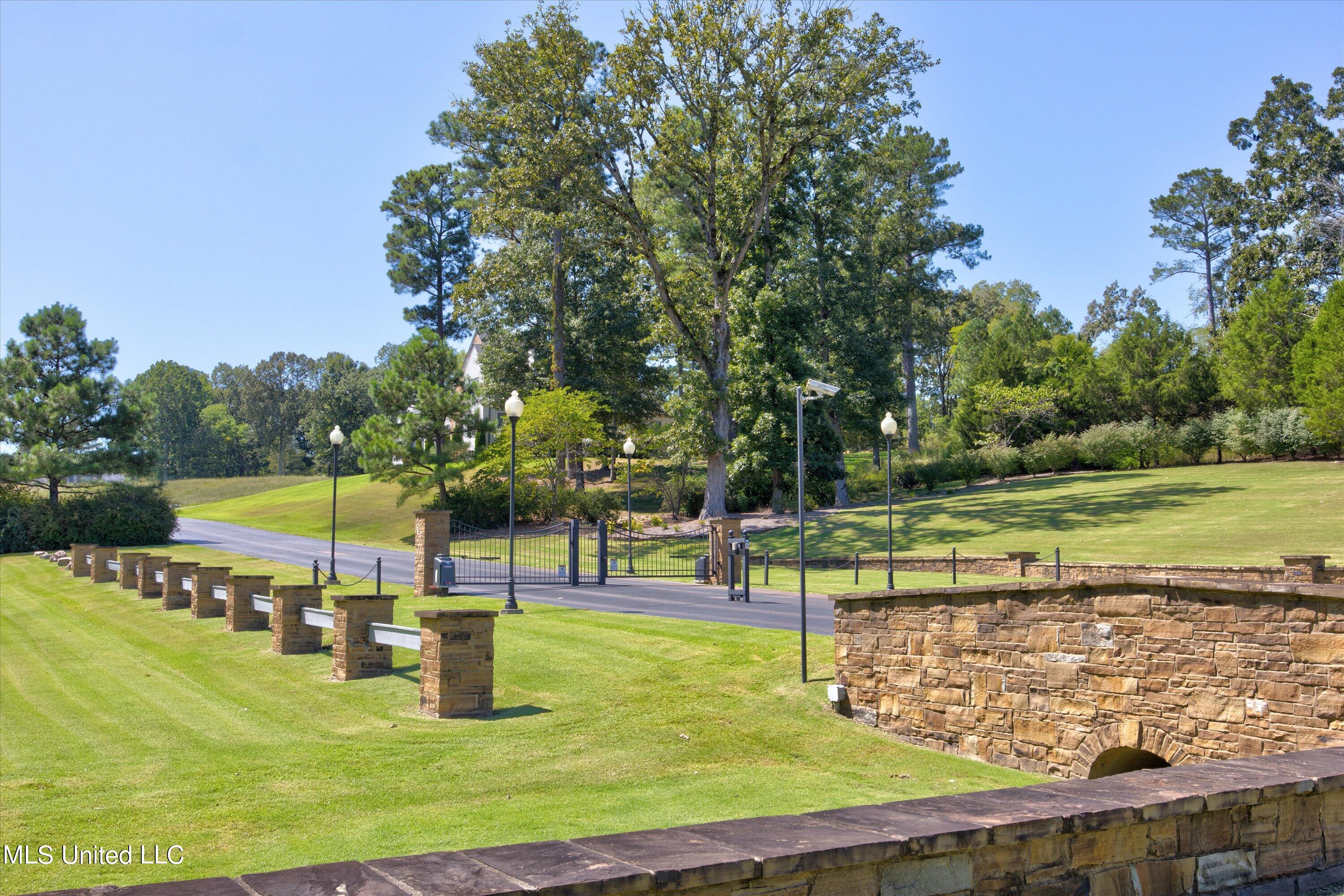 2742 Plank Road Property Photo 8