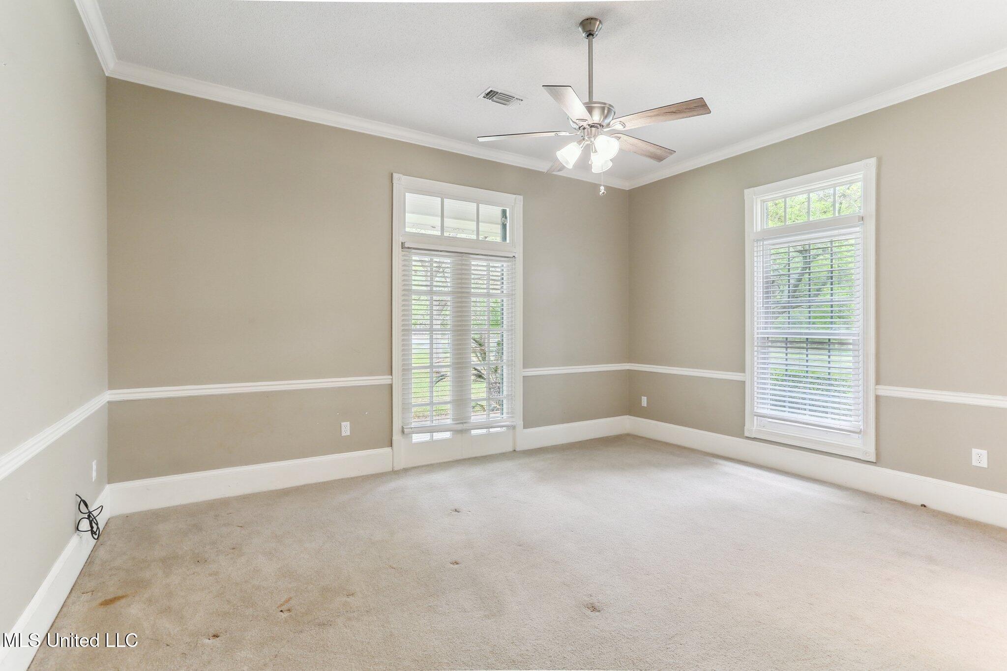421 Starling Drive Property Photo 22