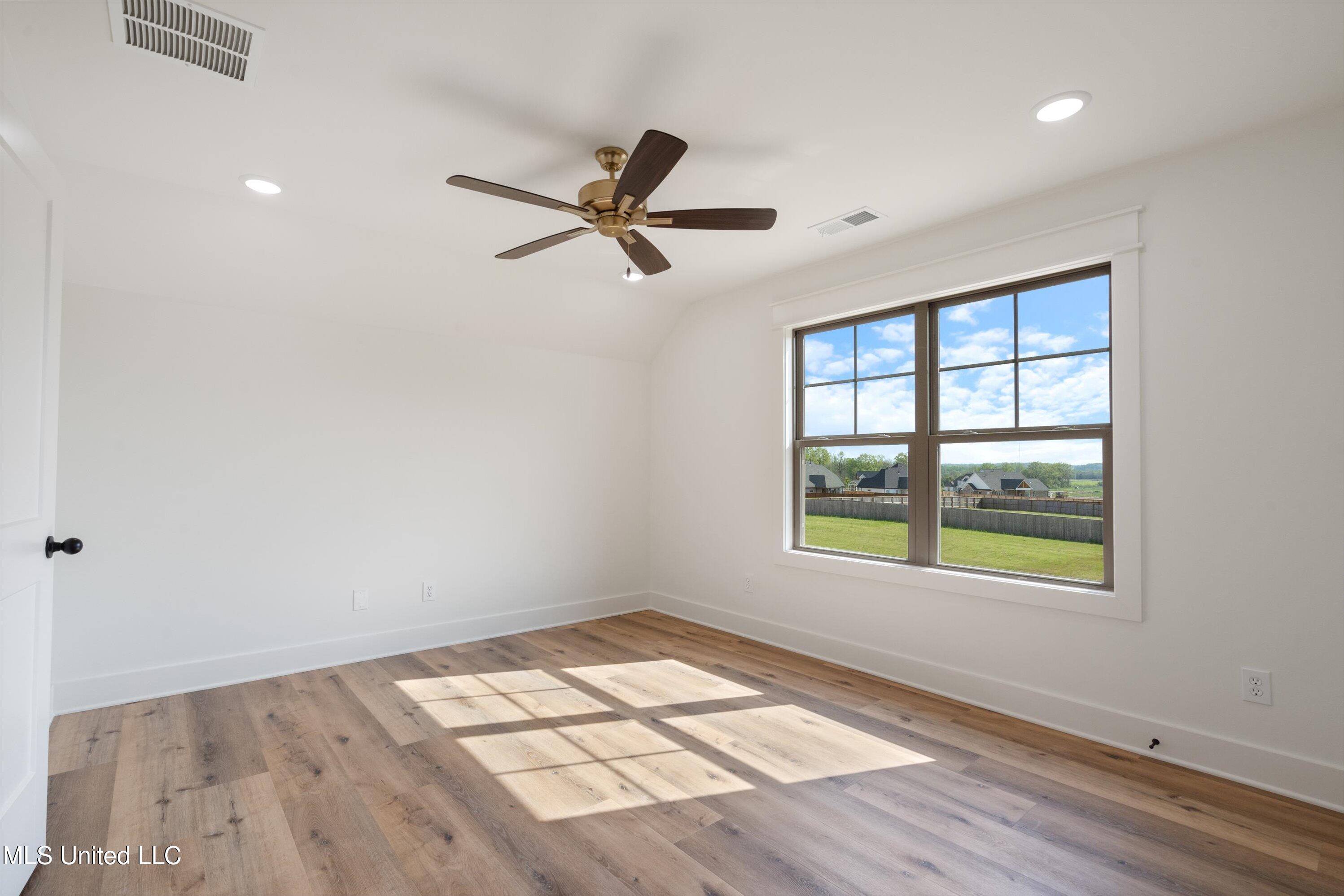 5114 Camp Crossing Property Photo 24