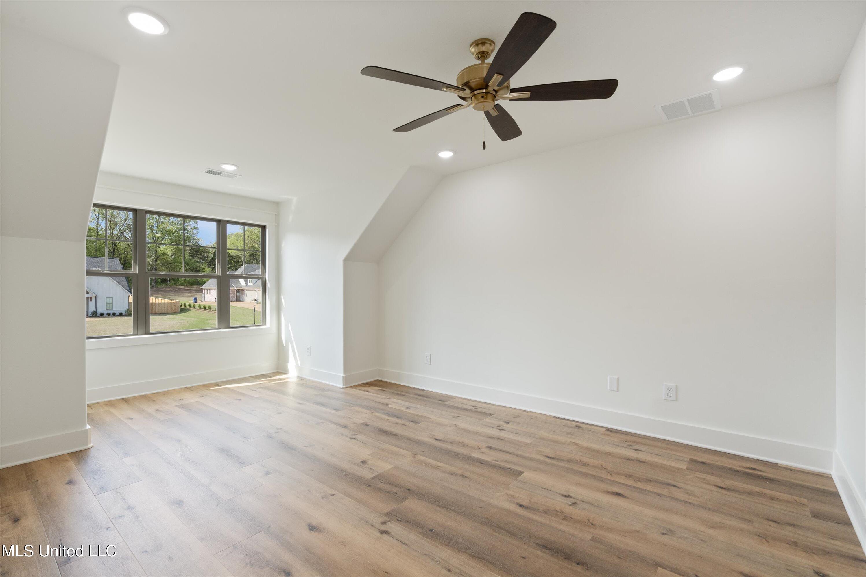 5114 Camp Crossing Property Photo 26