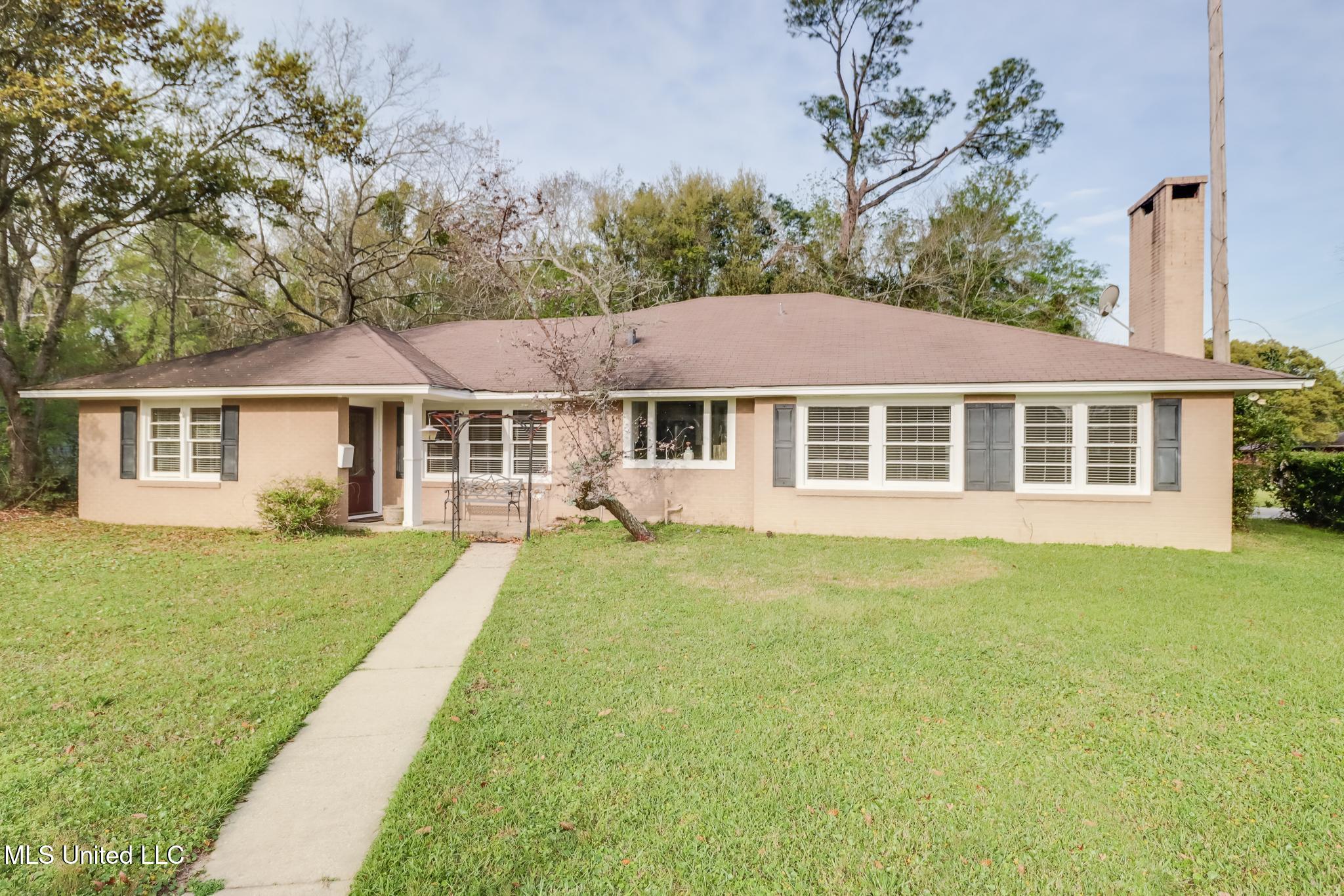 4464 Kendall Circle Property Photo