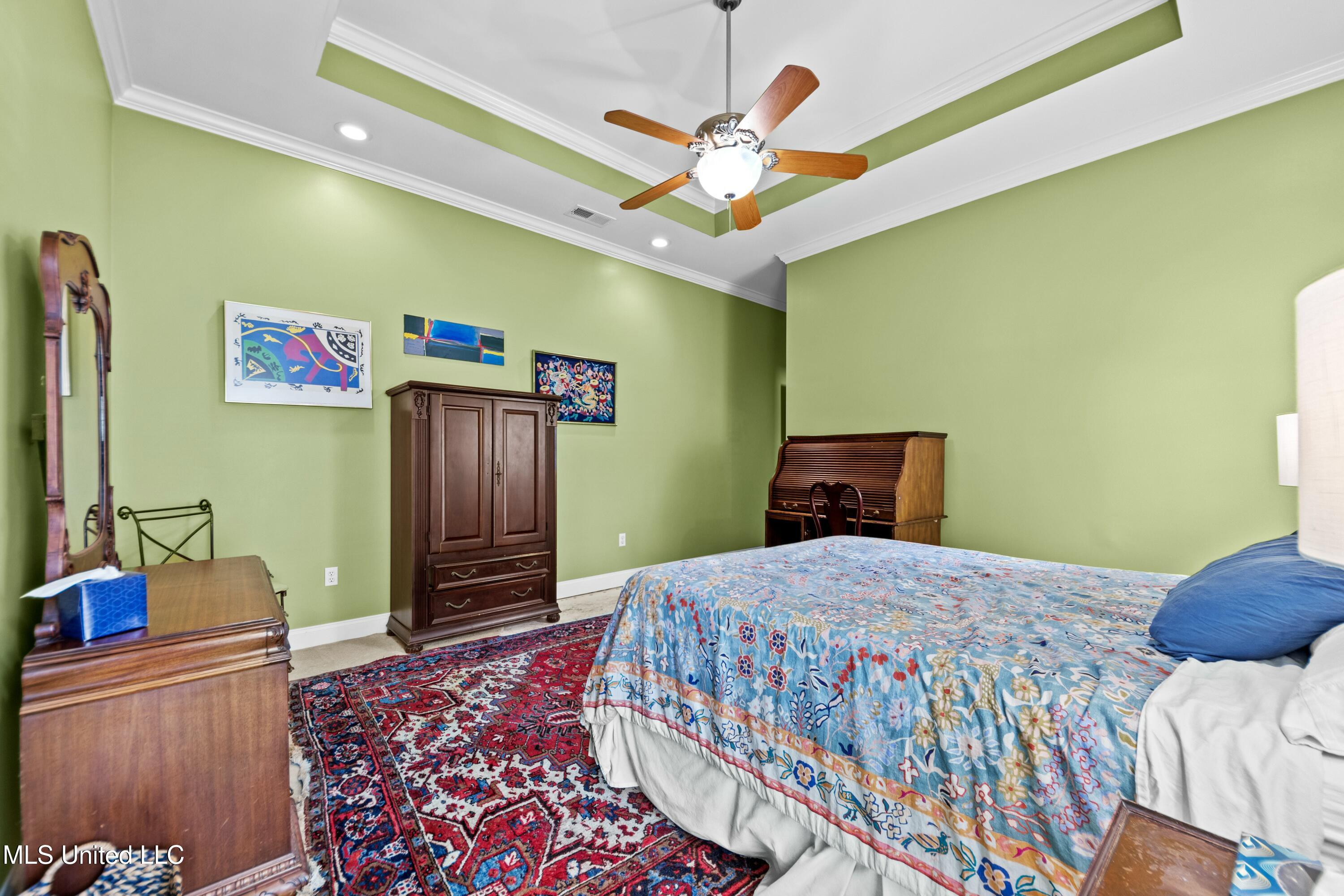 2032 Englewood Drive Property Photo 21