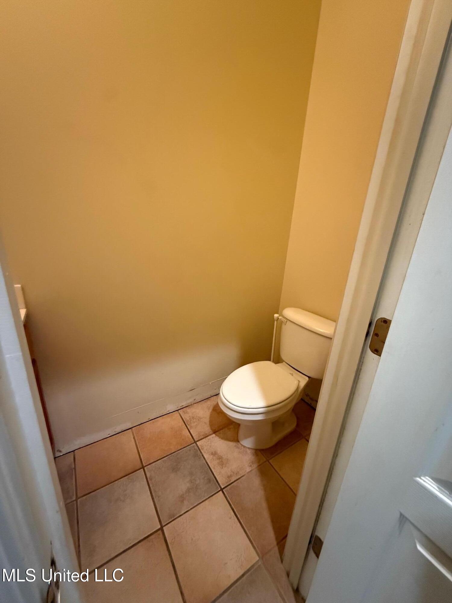 2032 Englewood Drive Property Photo 36